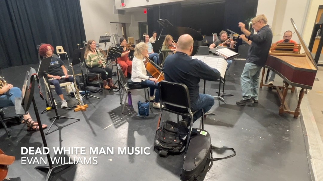 Looking for something to do tonight? Come hear ASU harpsichordist @tigran.buniatyan and MusicaNova perform "Dead White Man Music," in which composer Evan Williams transforms Renaissance composer John Dowland's "Flow My Tears" into this spellbinding passage. Concert begins at 7:30 at @mimphx
Link in bio for tickets!