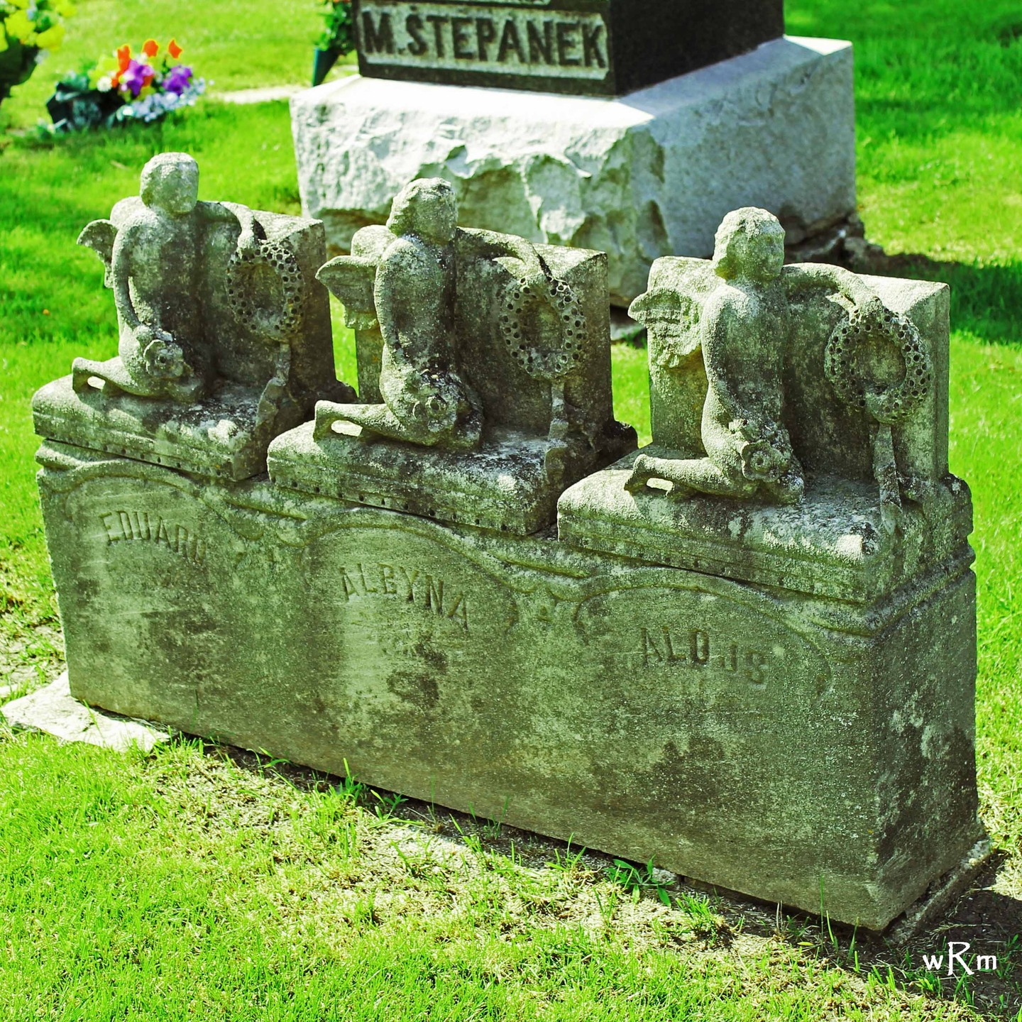 St. Adalbert Cemetery, Niles, IL
#cemeteryphotography #cemetery #tombstonetravels #chicagocemeteries #chicagocemeteryphotography #cemeterystatues #uniquememorials #uniqueheadstones #angels #stoneangels #cemeteryangels #saintadalbertcemetery #cemeterywandering #cemeteryart #cemetery_shots #cemeterylovers