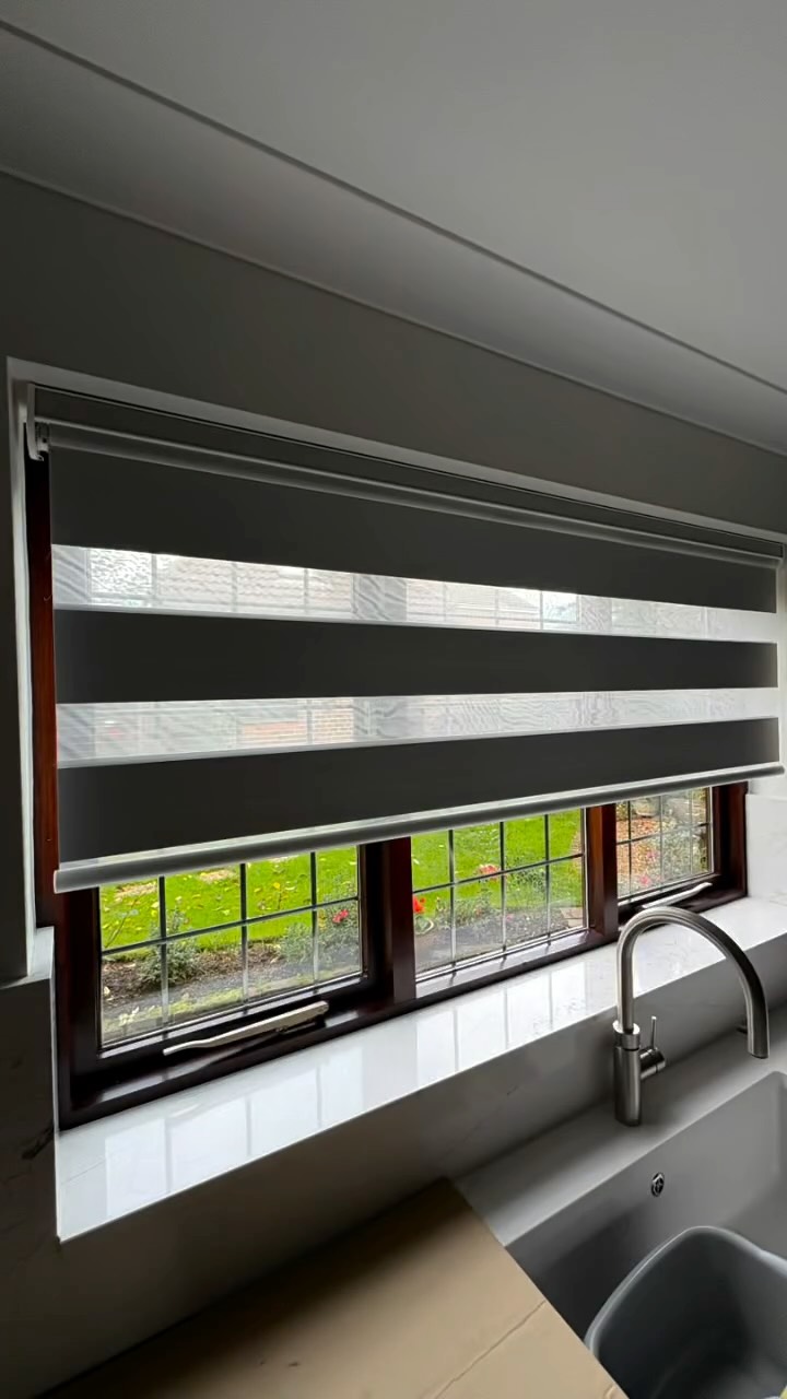 Motorised Day and night blinds fitted this morning for a customer over in #maidstone to complete their kitchen renovation recently undertaken reels #blinds #craftsmen #newbuild #newbuilds #newhome #home #homeideas #homeinspo #newbuildinspo #renovation #renovationproject #blinds #interior #interiors #interiorinspo #home #luxury #inspiration #design #home #blindskent #blindssussex #shutterskent #shutterseastsussex