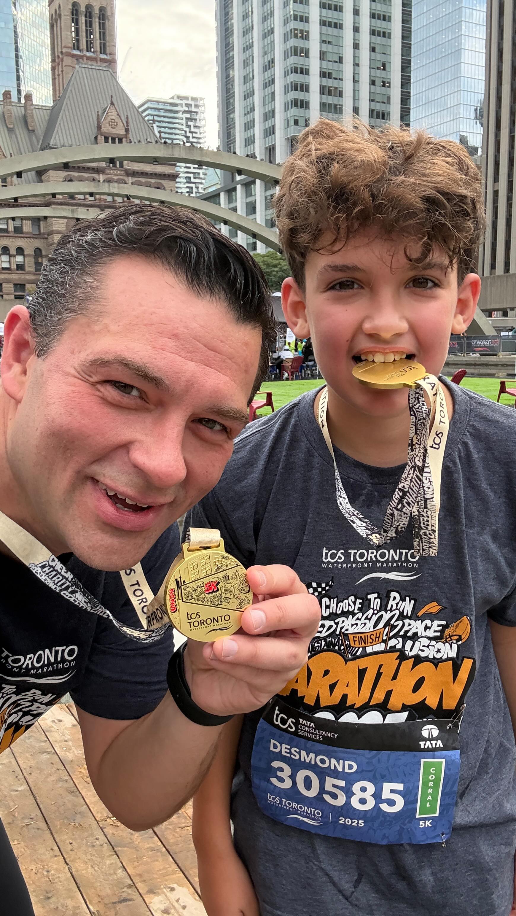 Our first family 5K together at the @towaterfront42k — and we all hit personal bests! 🏃♀️🏃♂️💪 So proud of this crew digging deep and crossing the finish line with our best ⏱️yet. 🏁🥇
#toronto #5K #running
