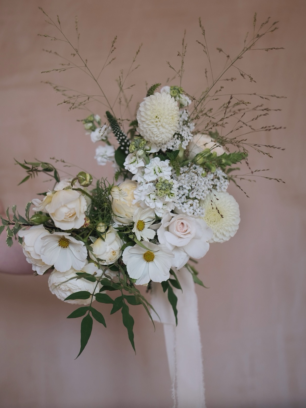 One from the drafts folder (where much of this year seems to be hiding). Hannah’s bouquet from September ✨