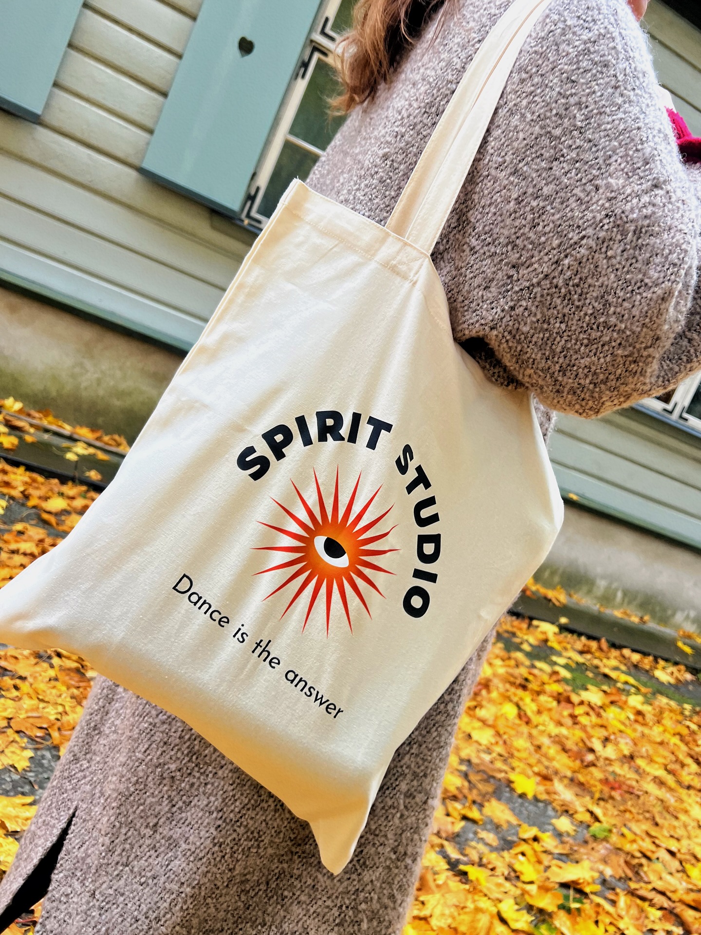 ๐ฃ SPIRIT TOTES NOW AVAILABLE ๐ฃ
Weโve updated our merch by your popular request ๐ฅณ
Spirit Studio tote bags now available in our merch store at www.spiritstudio.ee or in the studio.
๐ต 12โฌ, limited pieces
Go get yours now ๐