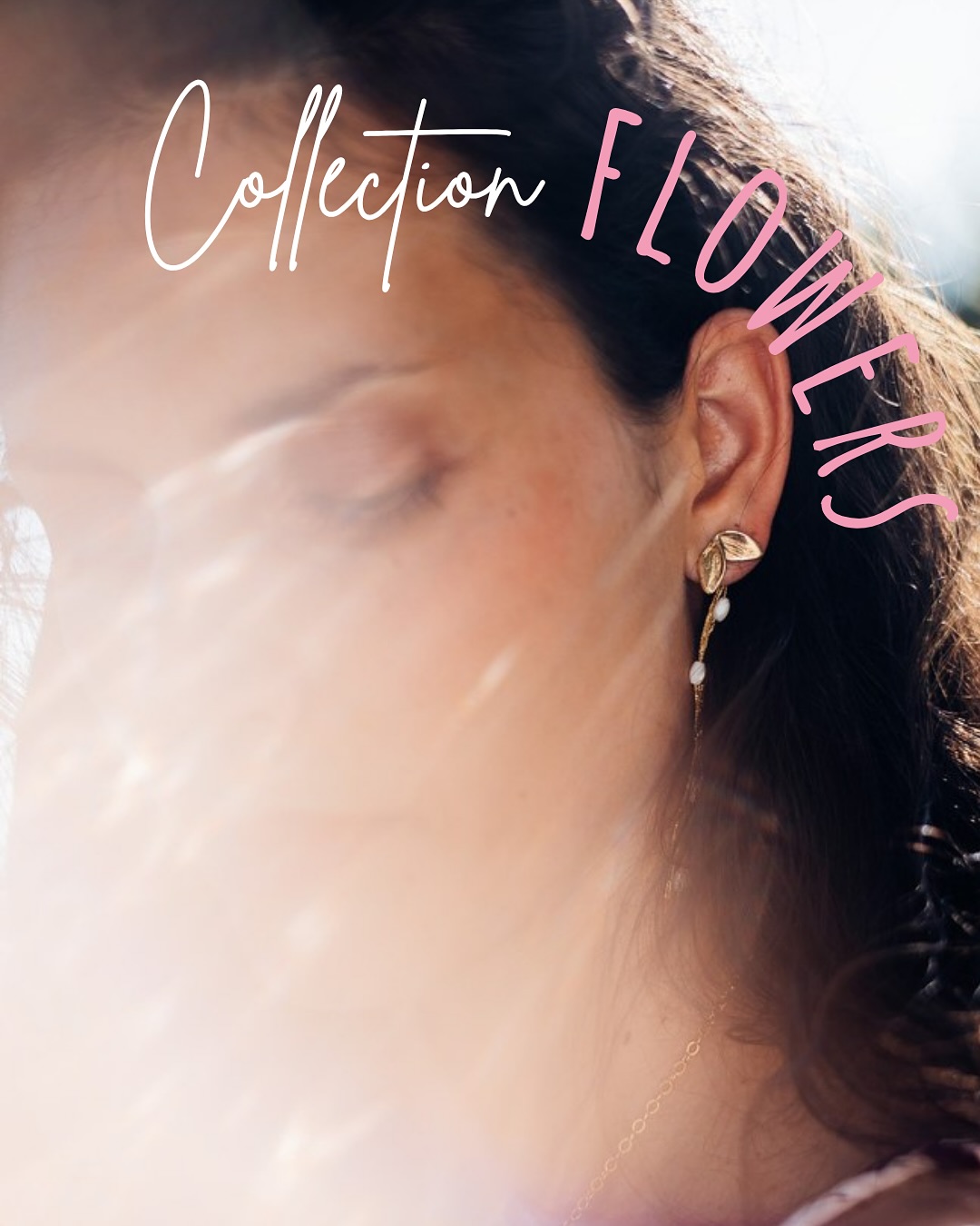 🌴 Ferme les yeux… imagine la chaleur du vent, le parfum des fleurs, le bruit doux des vagues et la paix intérieure. Voilà, tu es déjà dans les îles.
🌺 MANOA – Fleur de Tahiti ✨
Symbole d’élégance et de douceur, la fleur de frangipanier m’a inspirée ces bijoux comme une caresse de lumière.
Ses pétales délicats racontent la beauté simple et silencieuse des choses vraies — celles qui ne cherchent pas à briller, mais qui illuminent tout autour d’elles.
MANOA, c’est l’écho de cette grâce discrète, un bijou qui murmure plutôt qu’il ne crie, qui invite à la sérénité, à la féminité naturelle, à la chaleur du soleil sur la peau. ☀️🌸
C’est la dernière série de la collection FLOWERS. 🌺
PSSSSST !!!! c’est hyper important pour moi 🥹, peux tu me dire ta préférence dans la collection Flowers en 💬 stp 🙏 (ça te prendra moins d’une minute) : les bijoux Manoa? Fleur de Matisse? Pétales ? Ou Floraison? (Tu peux les voir sur les posts précédents sur mon profil! 🤗) merci merci ❤️
Photo 📸: la talentueuse Émilie @emiliemaphoto
Modèle 👸: la magnifique Marine @marinebories
Superbe Lieu: Ô petit Bonheur @opetitbonheur64
#artisanatmoderne#bijoutiere#bijouxartisanaux#creationunique#bijouxoriginaux#bijouxpersonnalisés#jaimelamer#momentsprécieux#penséespositives#hypersensibilite#êtresoimême#paumaville#chargementale#modeéthique#enfamille#hypersensible#beauténaturelle