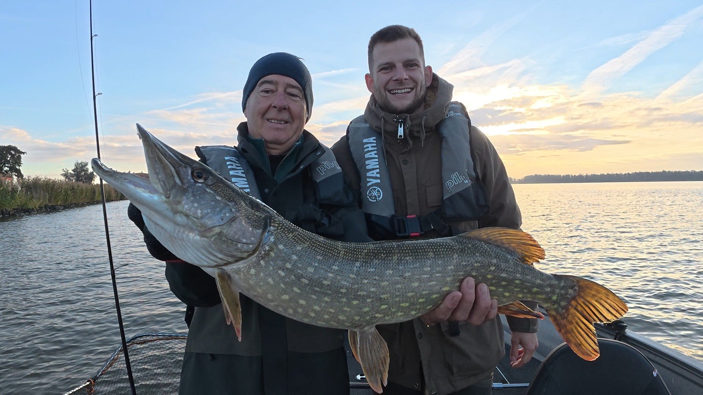 Lust auf’s Wasser mit Lure Fishing Guide? Jetzt buchen—freie Termine ab dem 15. November. Alles davor ist ausgebucht.