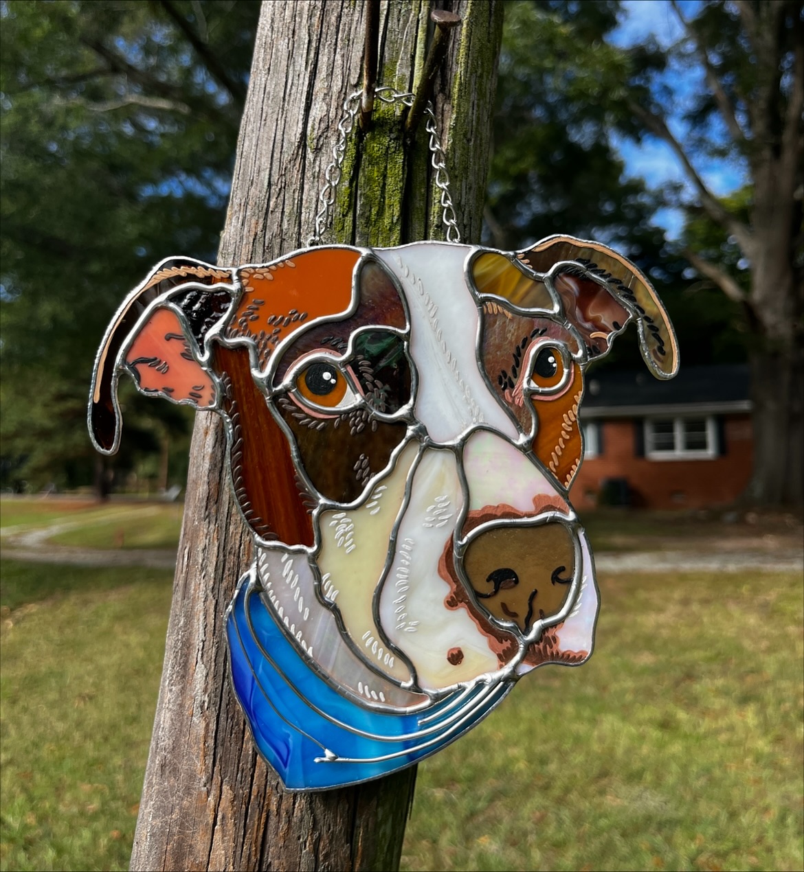 Maple 🍁 this sweeeeet little puppy was a trade with the lovely @megancutshair ! I’ve mentioned this several times, but I absolutely love doing trades, especially for services I could never do myself - like bleaching this mop here! I’d especially love to find a tattoo artist down to trade for glass here in RDU… 👀 let a girl know! But I love how Maple’s expression came to life here, and her little blue bandana 💙 we are still taking requests for pets for the holidays as well!