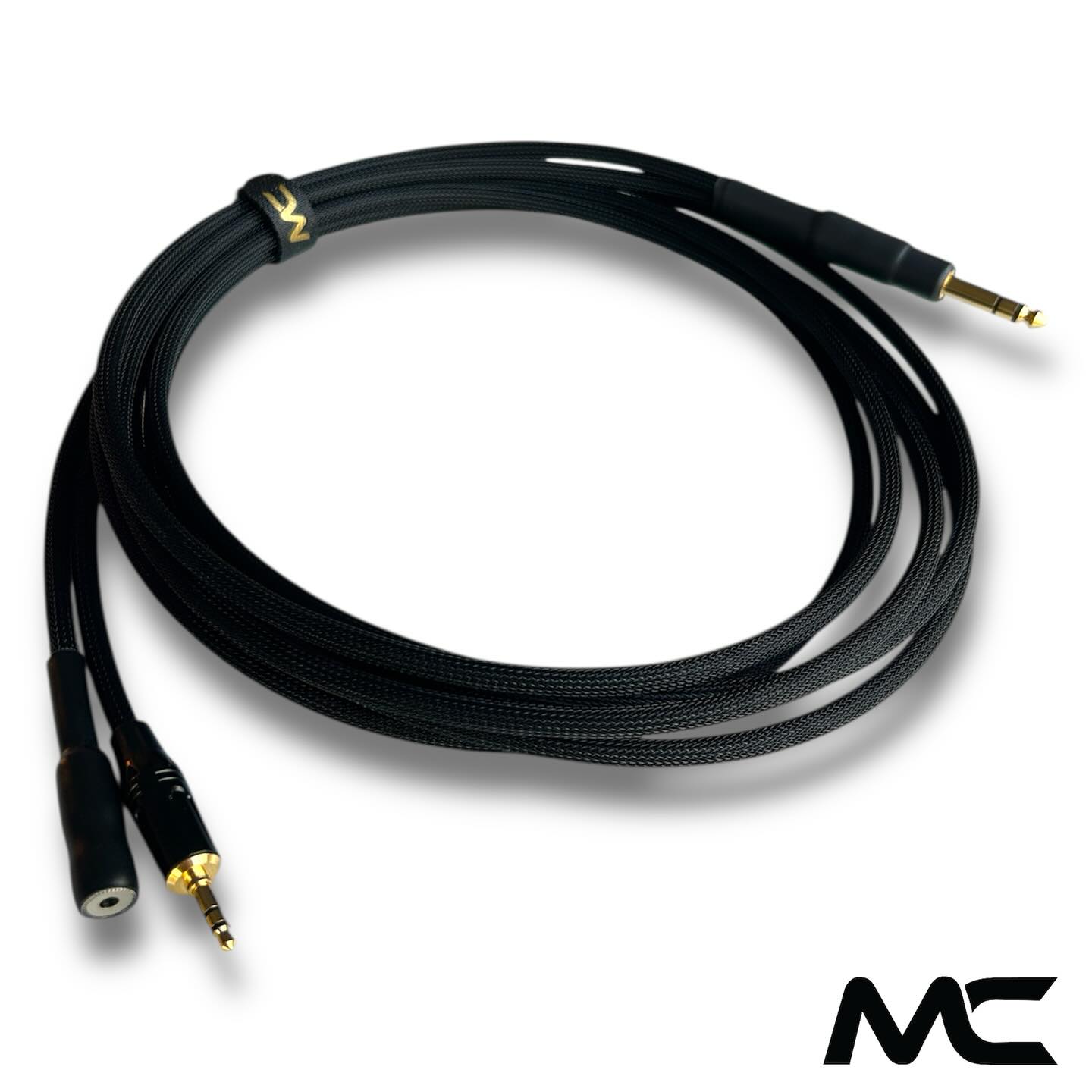 MC CUSTOM VLOG Cable for @marc_drums
-
-
Want to customize this same look? Here’s the SPECS:
COLOR: Black
PLUG 1: Gold TRS 1/4inch (Straight)
PLUG 2: Gold TRS 3.5mm Jack
PLUG 3: Gold TRS 3.5mm Plug
LENGTH: 12 Feet
-
-
#patchcables #guitarist #fenderjazzbass #guitarbass #acousticguitar #guitarplayer #guitarra #electricguitar #guitarsolo #fenderguitar #Instaguitar #guitare #gibsonguitars #fenderguitars #guitargear #taylorguitars #drums #drummers #gospel #guitarists #guitarsofinstagram #classicalguitar #instagrsmlive #bassgruve #guitarworld #keyboardest #instrumentcable #neutrik #vlogcable