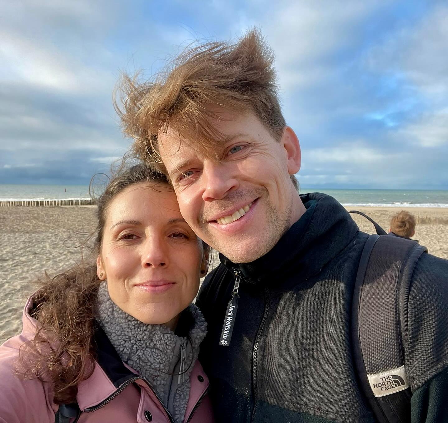 Nach der Wahl und einer kleinen Social-Media-Pause tanken wir als Familie an der Nordsee auf und lassen uns vom Wind durchpusten! 🪁🌊🍂☀️
Nächste Woche gehen die Gespräche und Vorbereitungen für den Amtsbeginn im November weiter! Ich bin gespannt und freue mich drauf!
#rheinischbergischerkreis #landrat #kommunalpolitik