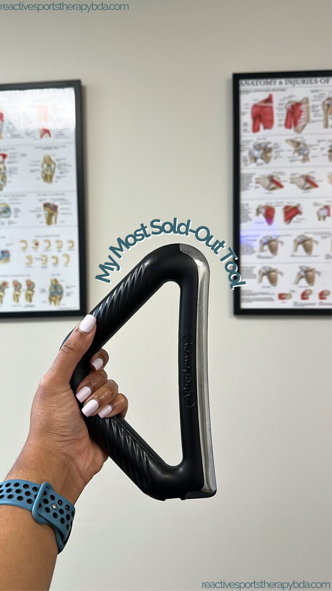 My most sold-out item?
The muscle scrapper, and it’s for a reason 👇🏽
✔️ Breaks up tension
✔️ Boosts circulation
✔️ Perfect for sore legs, tight calves, or shoulder stiffness
✔️ Easy to use at home or after a workout
This is the same tool I use in sessions, now available for you! 💙
If you’ve been waiting to grab one, don’t wait. They go fast!
📦 Available at the clinic or DM to reserve yours!
#musclescrapper #recoverytool #bermudatherapist #reactivesportstherapy #sportsrehab #manualtherapytools #mobilitytools #athleteessentials