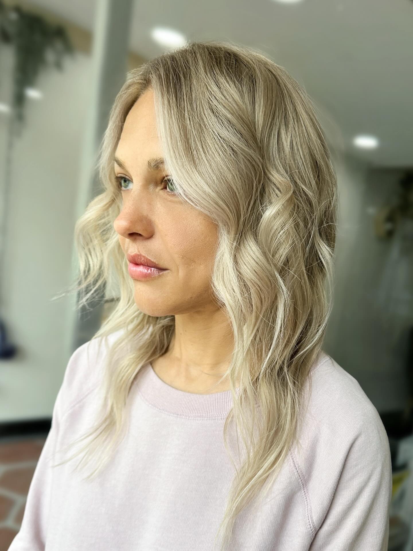 Hit ‘em with the cool 😎 and move on
.
.
.
Located inside Downtown Roots Salon
📍321 Clinton St Defiance Ohio
🔗 BeautiByMandi.com