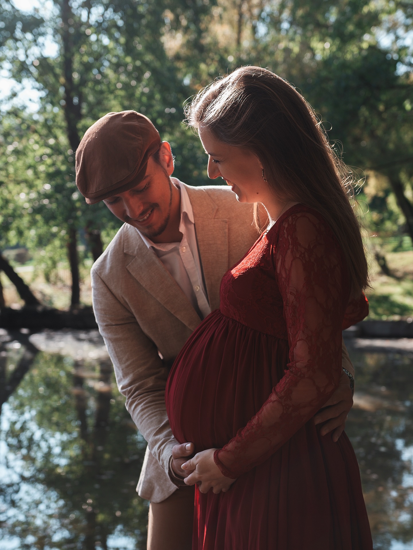 La grossesse est un des moments les plus forts et importants de votre vie. 🤍
Léa et Lucas m’ont fait confiance pour immortaliser leurs précieux souvenirs afin d’en garder une trace et ce les remémorer des années durant. ✨
Une belle matinée d’automne au Jard de Châlons accompagnée de sourires, de douceur et surtout beaucoup d’amour.
Le résultat ? Des photos authentiques et remplies d’émotions. 🍂☀️🧡
Vous aussi vous souhaitez vivre ou offrir ce doux moment ?
✨La carte cadeau est là pour cela✨
#photographereims #photographechalonsenchampagne #photographesaintdizier #bainenveloppé