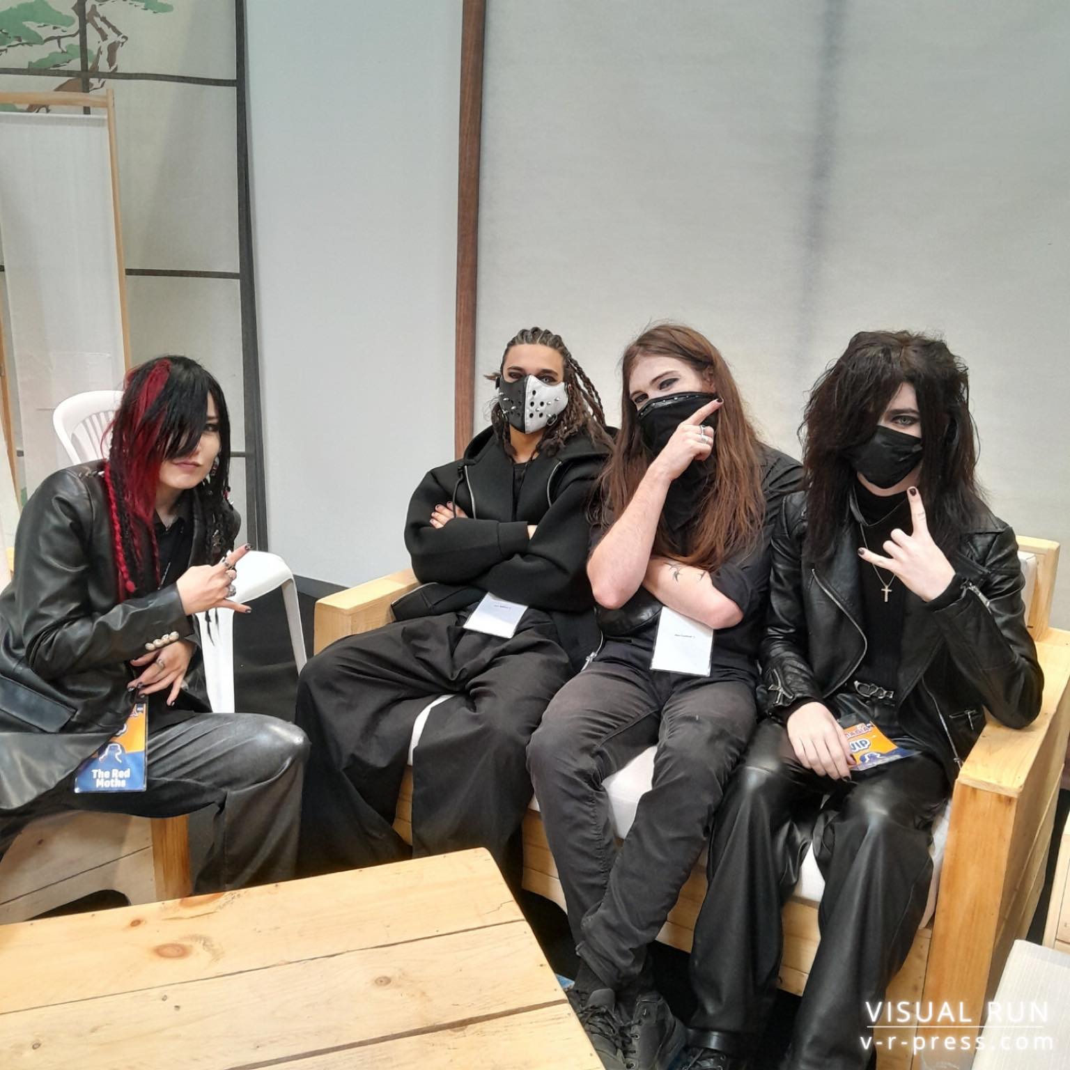 Last week @animasia
🎤Band : @the_redmoths
📸 @iin_chan33 #visualrun
.
#theredmoths
#vkei
#visualkei
#animasia
#animasia2025
#frenchwebzine
#photography
#ヴィジュアル系