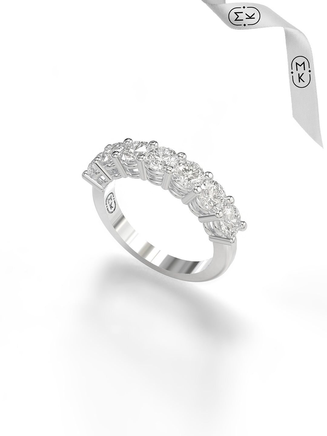 Life is full of many moments that deserve celebrating, from weddings and anniversaries to memorable milestones and birthdays. A MK half eternity band ring is the perfect way to honour these memories✨
#mkfinejewelry #bespoke #custommadejewelry #preciousgems #gold #diamonds #labgrowndiamonds #weddingband #eternityring #gemstones