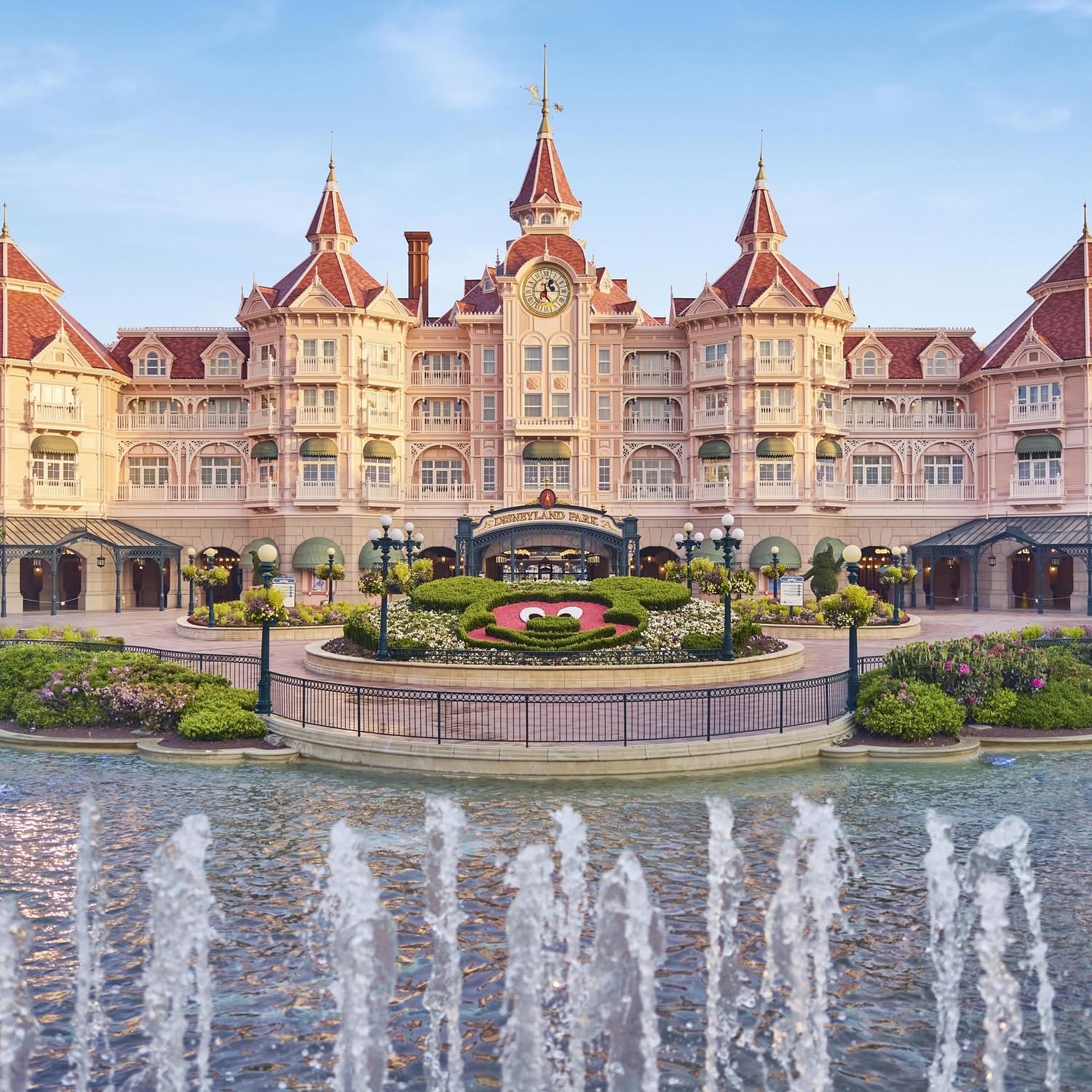 DISNEYLAND HOTEL, PARIS 💖
Step into a fairytale at the newly reimagined Disneyland Hotel Paris — where five-star luxury meets Disney magic. 🏰
✨Enjoy a royal slumber in rooms celebrating Disney
Royal Stories.
✨Be our Guest and dine in the magical setting of Royal Banquet & La Table de Lumiere. Both restaurants with character meet and greets. Top tip book on the app as soon as your stay is confirmed! Early time slots book up fast!
✨Hold court with royal Disney Characters at A Disney Royal Encounter, this is bookable on the app 7 days before your stay.
✨Let your little ones experience a fairytale
makeover at My Royal Dream. This can be booked on the app once your stay is confirmed!
✨Unwind at The Crystal Pool & Health Club.
✨Shop Disneyland Hotel merchandise at
Royal Collection Boutique.
✨Make the most of a dedicated entrance to Disneyland Park.
✨Magic hour is of course included here as well where you can enter the park a full hour before it opens.
I am lucky enough to have just booked this for myself and my family for next Summer and I cannot wait! We have chosen to upgrade to a Castle Club room where the following benefits await:
✨ Private check in and concierge
✨ Access to the Castle Club Lounge overlooking Sleeping Beauty Castle, with unlimited soft drinks, themed snacks and afternoon tea.
✨Breakfast in the Castle Club lounge with the princesses every morning!
✨ the ultimate convenience — a private lift straight into Disneyland.
🚨 BIG news hot off the press- on 24th November Disneyland Paris will host an exclusive media event to discuss and explore the future of Disney Adventure World, including World of Frozen! Hopefully this will be when we find out the opening date! I will of course update here on the 24th November!
#disneylandparis #disneylandhotel #worldoffrozen