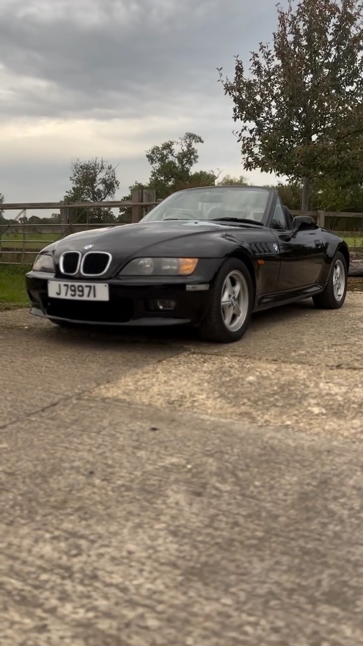 A 90s Munich legend coming very soon…
#bmw #bmwz3 #carsontiktok #dreamcar #instacar #germancar #foryou #carphotography #motorsport #motoring #sgtautomobiles #cargram #vintagecar #classicdriver #classicmotoring #carculture #carspotting #car #cars #trending #carreview #1990sclassics #1990scars