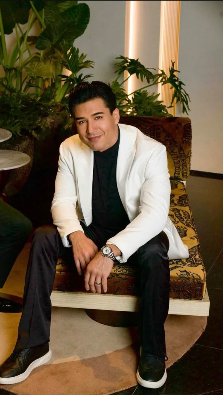 16 years going strong! What an example of a love story! @mariolopez & @courtneym_lopez shooting for cover @amaremagazine fall-winter 25 issue. Designer for gowns: @debbiecarrolldesigns 🎥: @churaww Edits : @socialflairbymichelle