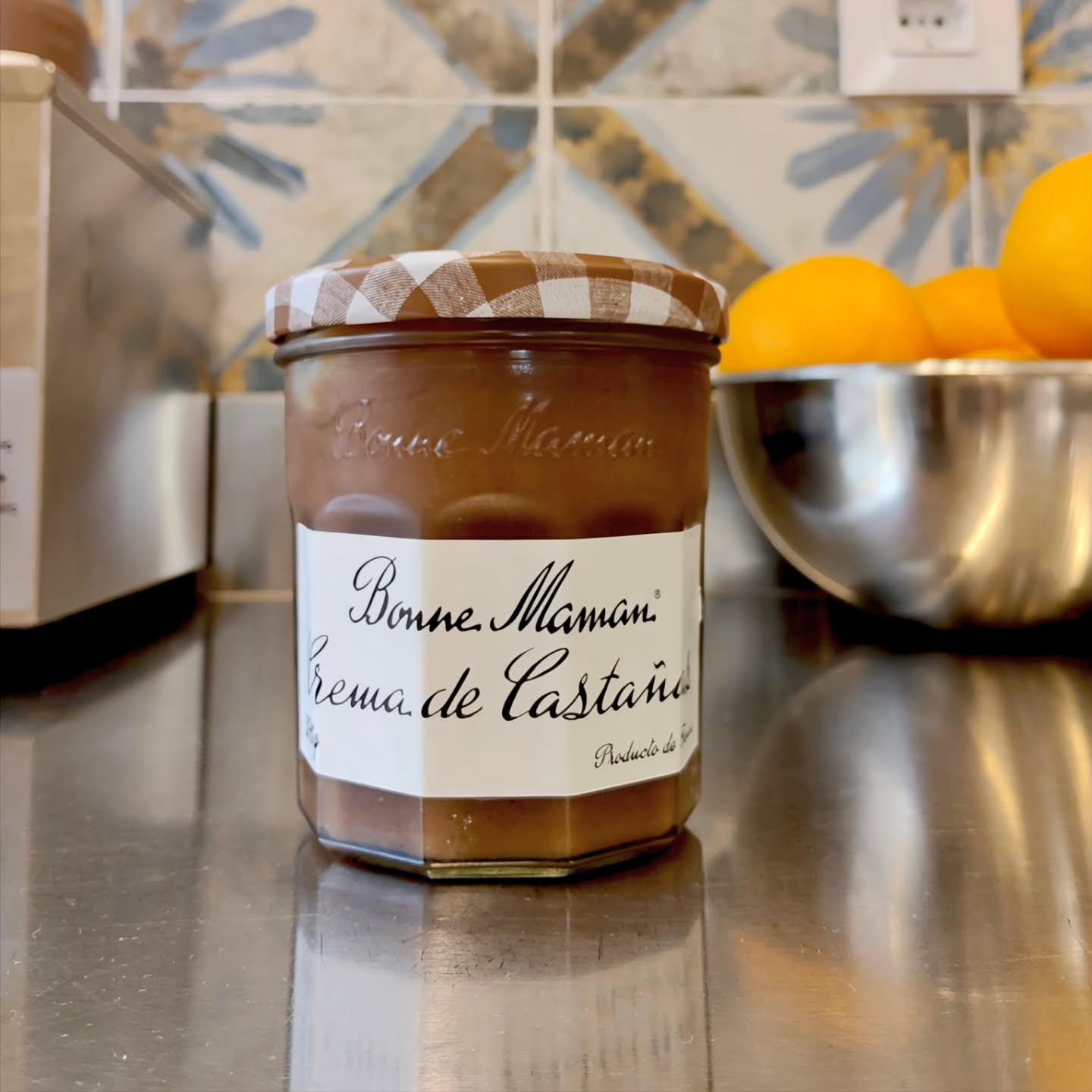 En nuestra nueva carta, un clásico francés: la crepe de crema de castañas, con nata montada. Una deliciosa mezcla de cara a este otoño.
También con opción sin gluten.
¡Os encantará!
#crepestoledo
#desayunostoledo
#singlutentoledo
#comerentoledo
#breakfasttoledo
#brunchtoledo
#dondecomerentoledo