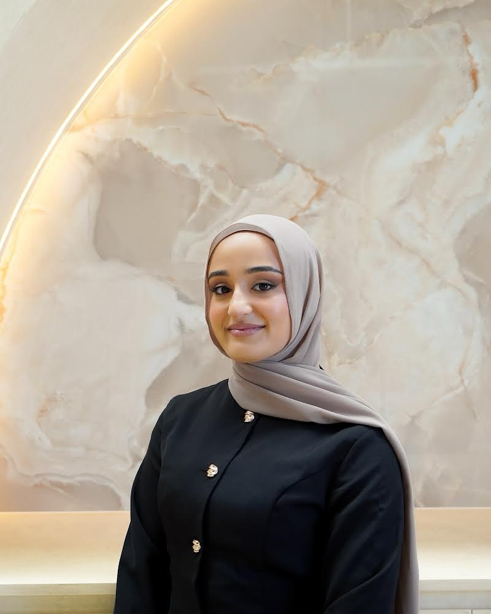 ✨Meet Dana ✨. Let us formally introduce our Founder and Principal Podiatrist behind Hip to Sole Podiatry 👣
With a holistic and honest approach, Dana prides herself on providing the highest quality of premium podiatry care that is person-centred and focused on helping patients move better, feel stronger and live pain-free. Dana is also dedicated to delivering comprehensive treatments by combining her experience, clinical expertise and evidence-based practice with aesthetic podiatry-integrating biomechanics, rehab and preventative care as the cornerstone of her practice.
Dana has a sub-interest and passion in helping people with chronic pain and utilises a multimodal approach to help achieve the best results, while guiding her patients towards greater health autonomy and self-care.🧘♀️
In her spare time, Dana continues to upgrade her knowledge with continued podiatry professional development to ensure a high standard of care for her patients, she also enjoys weight training, hiking and the beach.
We are excited to see you all at Hip to Sole Podiatry🩵. To secure an appointment with Dana, click the link in our bio or contact us on 0452 185 243 📞.
#hiptosolepodiatry #principalpodiatrist