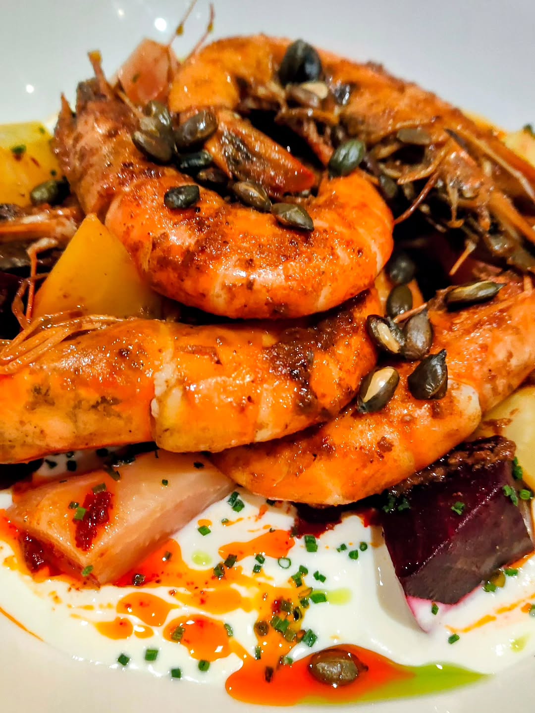 Have you tried our new special?
Prawns, beetroot, yoghurt, seeds, harissa
👨🏼🍳 @mxberley