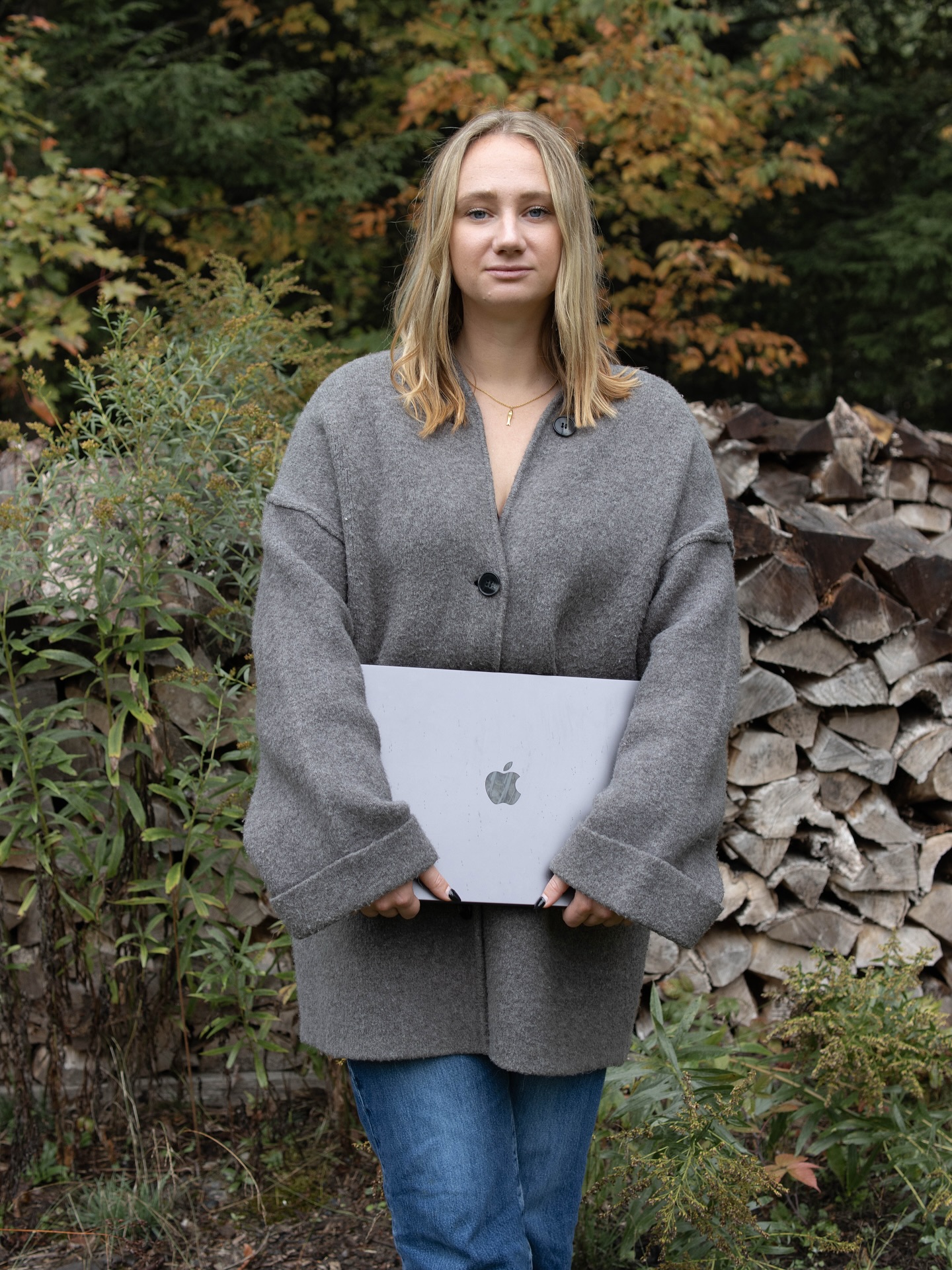 I recently shared a reel of me editing and going through the photos from this session, but I want to give it its own moment on the feed because I truly love these photos.
One of the beautiful things about photography is how subjective it is to the viewer and this photoshoot fuelled the wanderlust in my soul. Every image flows effortlessly into the next, telling its own story while staying apart of a bigger one. As a whole, it fuels the fire in any direction you look at it. Taking a photo is half the work, capturing the soul is what makes it come alive.
I have to give it to my girl @mackenziebeane.studio for trusting my vision to capture hers 🤍🤍
Your brand, your story. DM to book your next brand session 📸
Branding | Photography Branding | Photoshoot | Social Media Manager | Content Creator | Muskoka
#muskokaphotographer #muskokalakes #cottagecountry #ontariophotographer #brandinginspiration #brandingphotography #marketing #commercialphotographer #pinterestaesthetic #branddesign #photoshoot