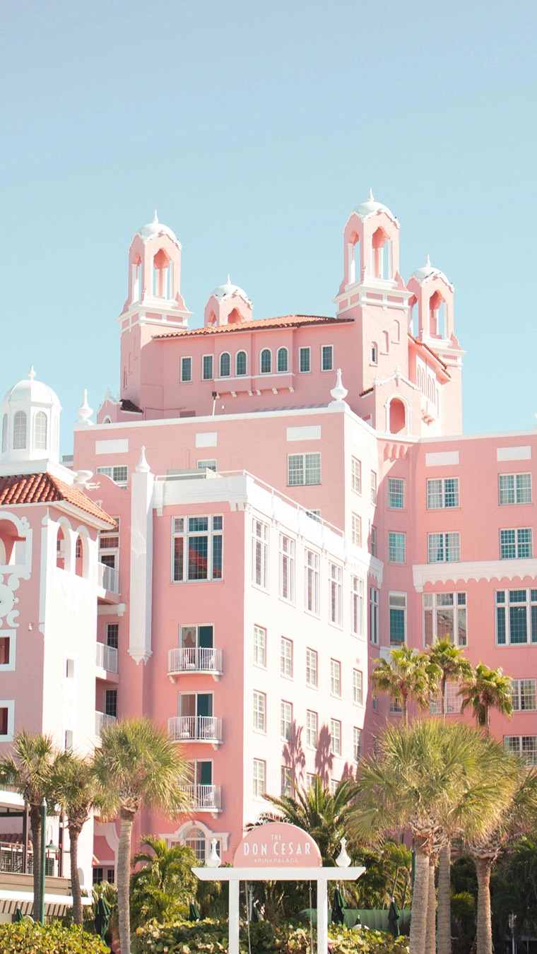 When good company meets great taste 🍾✨
Moments like these deserve a Vie de Rêve — light, joyful, and effortlessly elegant.
#VieDeRêve #SipTheDream #ElevateEveryMoment