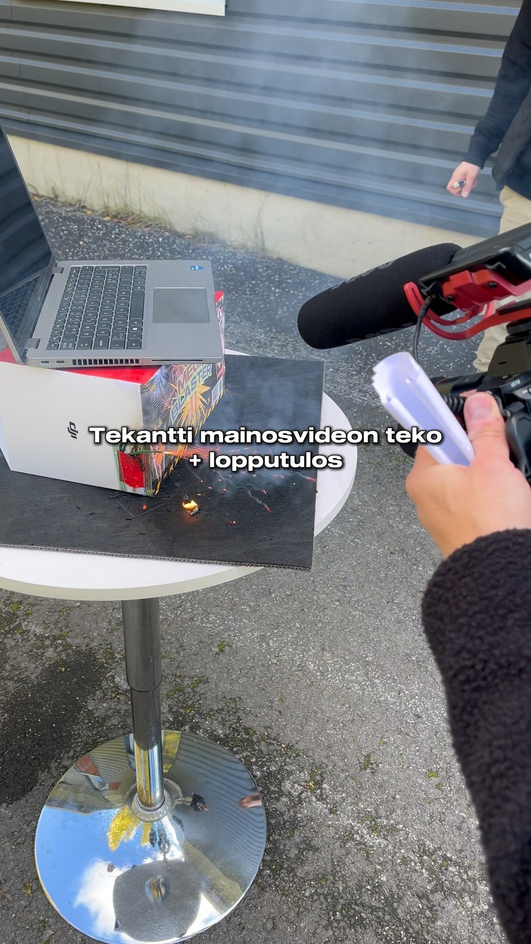 Pientä behind the scenes -meininkiä harjoittelijan silmin! 🎥 Lopussa näet, mitä tästä kuvauspäivästä syntyi.
👉 www.olkivisual.fi
#olkivisual #mainosvideo #videokuvaus #videotuotanto #mainostoimisto #digitoimisto #oulu