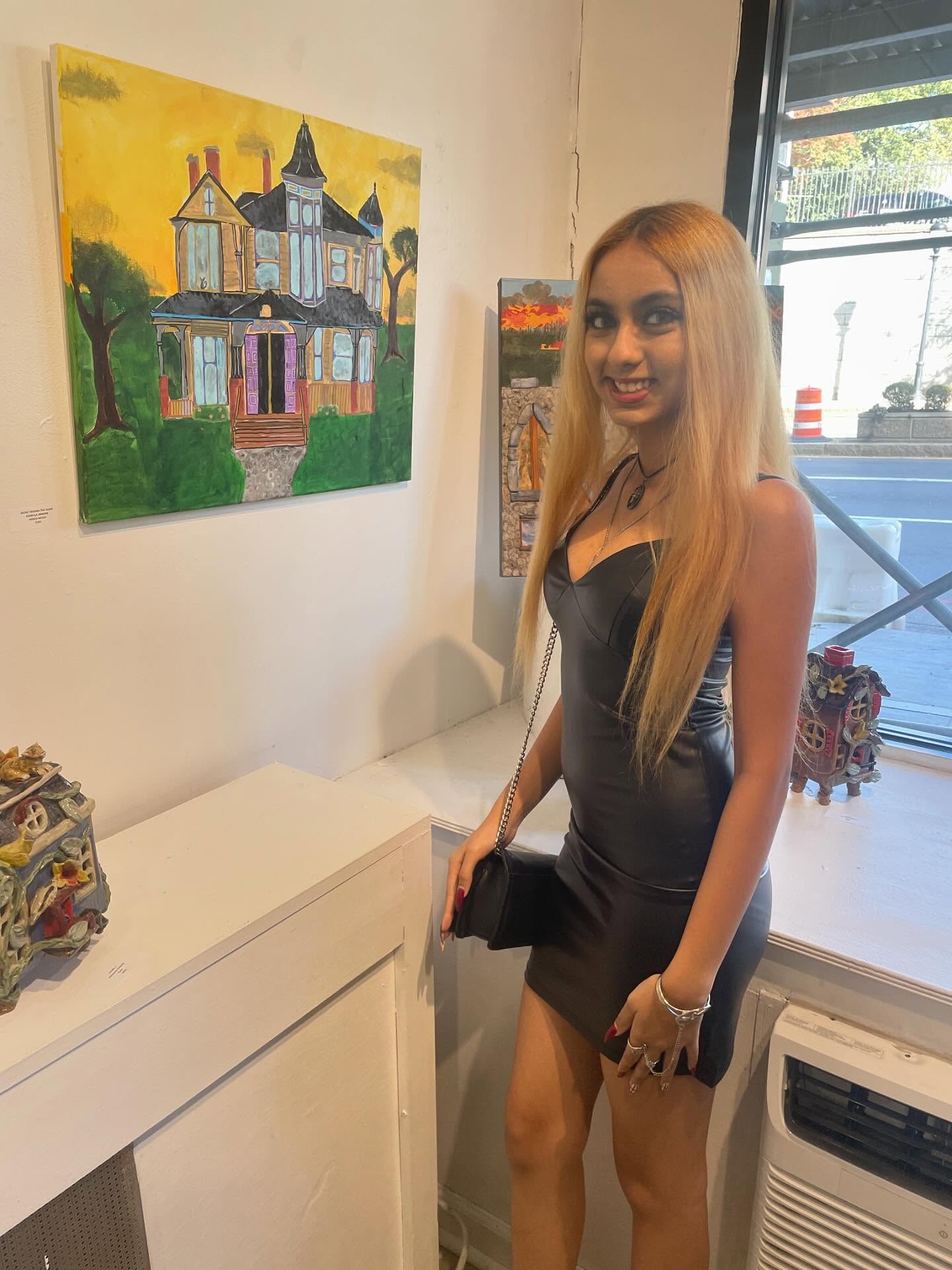 What??? Bella made her debut as an official artist and had her painting hanging amongst other established artists at the Blue Door Art Gallery for the Home Exhibition.She exhibited under the Mezikal label #mezikal #worldphotography #sustainability #sustainableart #yonkers #cityofyonkers #bluedoorartcenter #youngartists #beautyandbrains