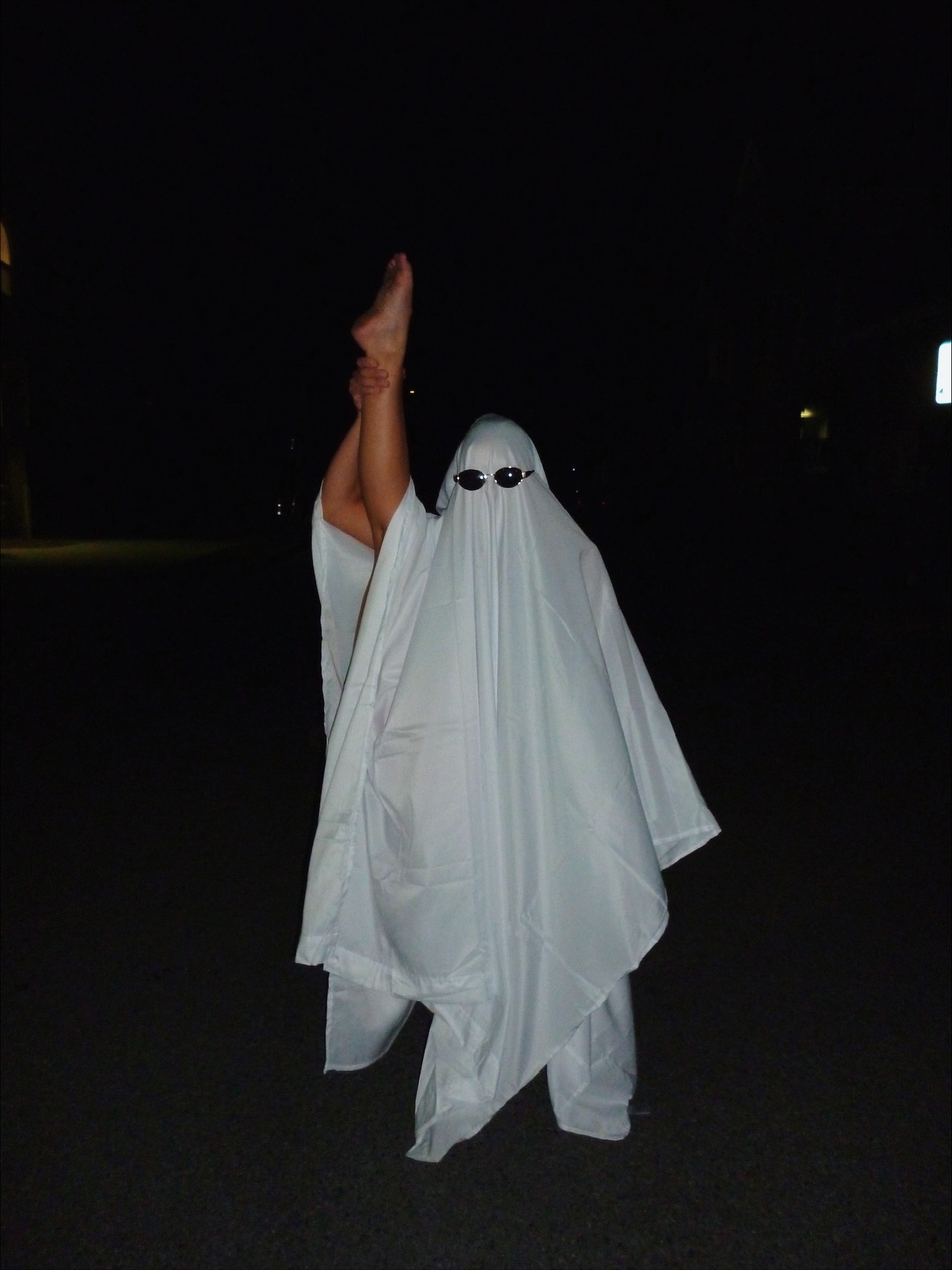 happy spooky szn
love, ddw 🖤🕷️