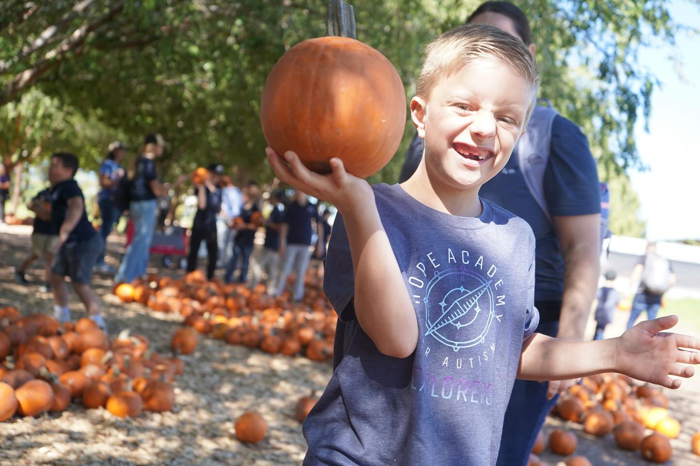 Welcoming fall with a fun-filled field trip to Schnepf Farms! 🍂🎃
We’re so grateful to see our families coming together, building community, and making memories. Thank you for being such a wonderful part of our school! 🧡
________________________________________
#gratefulhearts #schnepffarms
#fallvibes #fall2025 #autusmcommunity #hopeacademy4autism #autismacceptance #autismparents #autismschool #escueladeautismo #autismo #sped #spedclassroom #autismfamily #autismteacher #autismeducation #mesaaz #chandleraz #scottsdale #apachejunction #gilbertaz #phoenixaz #tempeaz #santanvalleyaz #chandleraz #laveenaz #maricopaaz