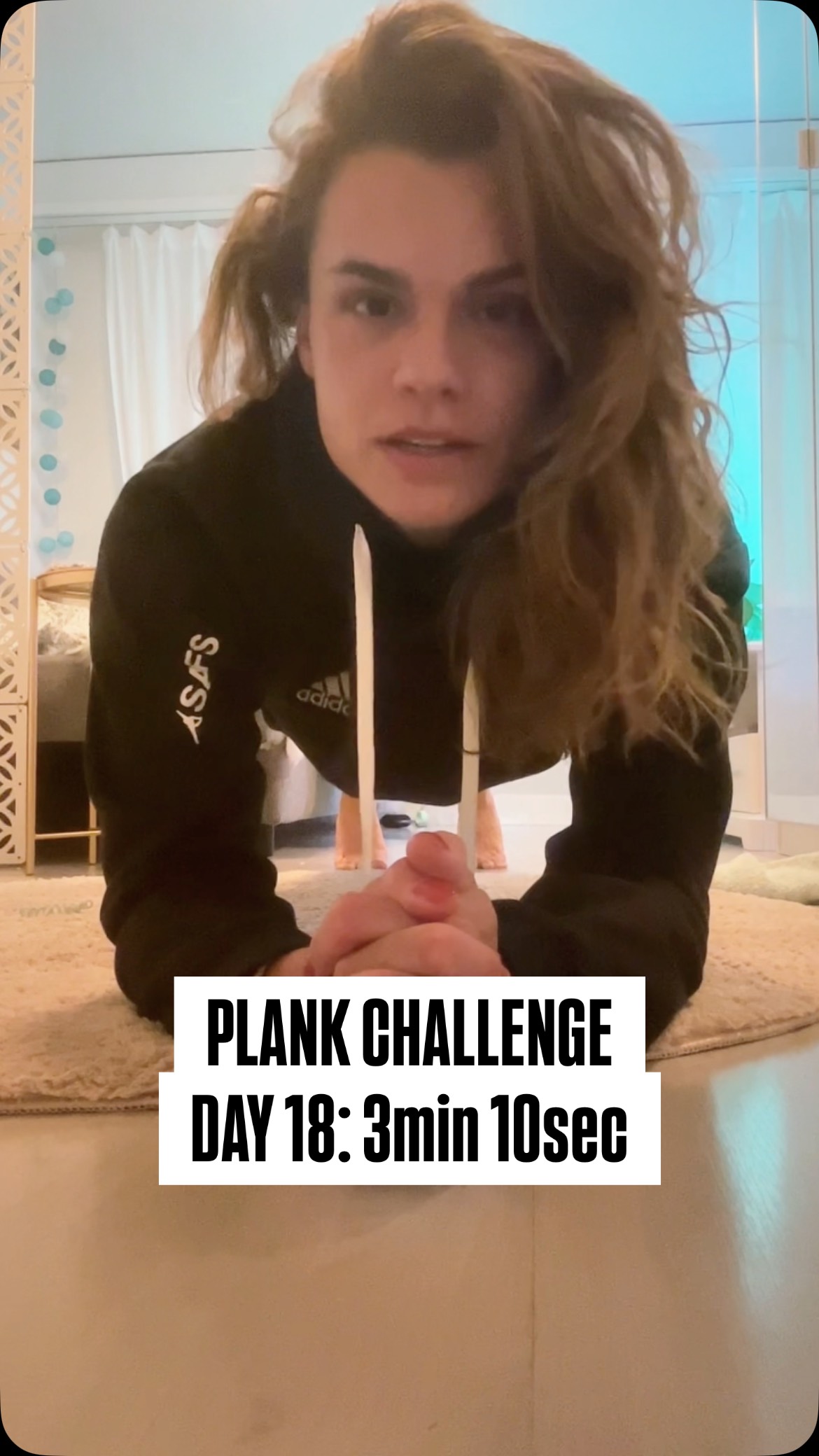 30 DAY-PLANK CHALLENGE
TAG 18: 3min 10sec
👉 Videos werden jeden Tag gepostet, max. 3min möglich - also ab dann jeweils selbständig weiterplanken😁💪
#joyfit #joyfitbydesire #plank #plankkchallenge #outdoortraining #joyfitmachtsinn #workout #fitness #sport #training #outdoorworkout #outdoorfitness #outdoortraining #outdoortrainingzurich #outdoorworkoutzurich #outdoorfitnesszurich #fitnesstraining #fitnesstrainerin #personaltrainerin #personaltraining #grouptraining #bootcamp #outdoorbootcamp #zollikon #zollikonzürich #fitness #fitnessmotivation #fitnesslife #fitnessaddict #fitnessgoals