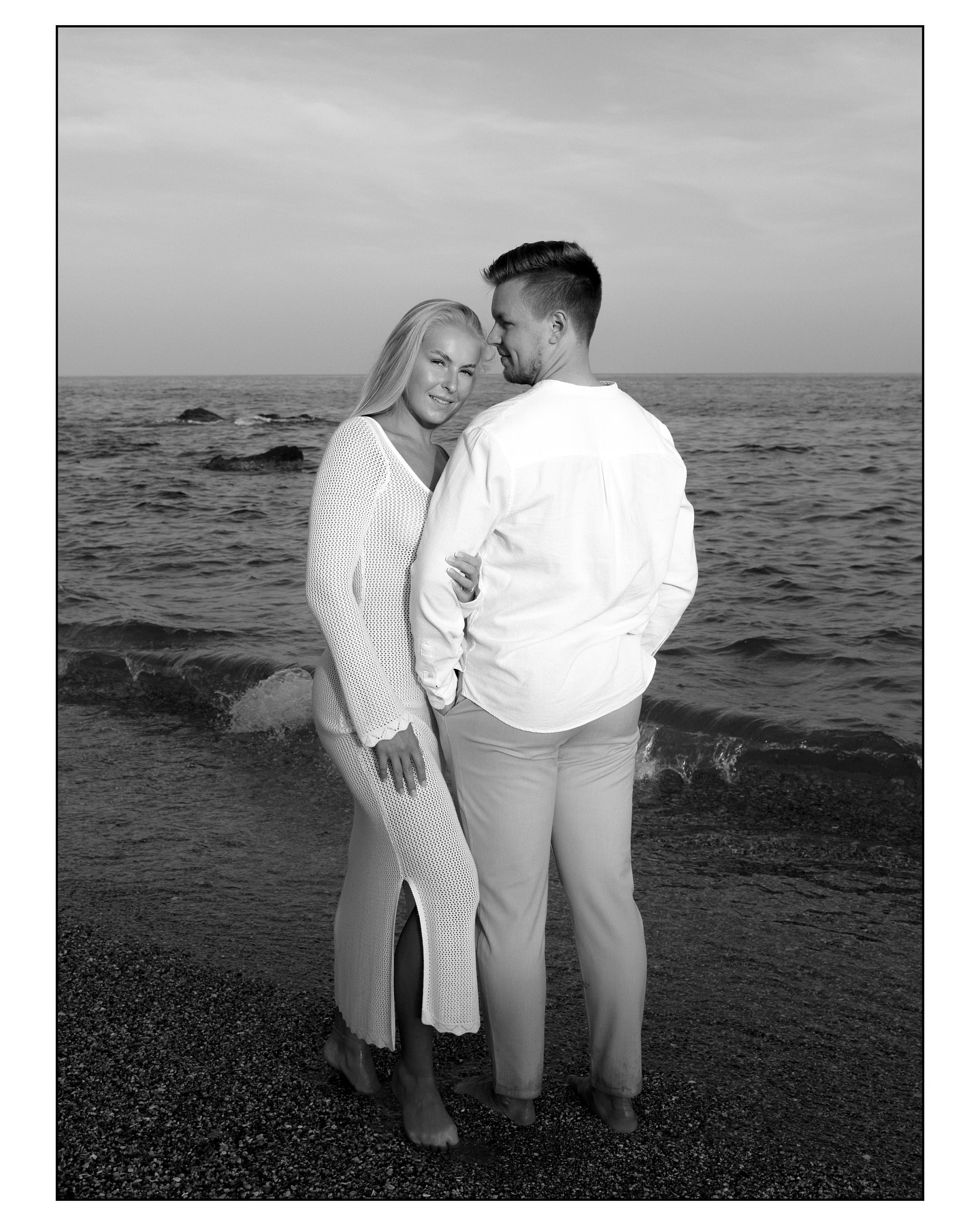 Been thinking back to this shoot of A&J in Costa del Sol as I’m planning next week’s wedding shoot in Sitges!!💭 beyond excited!