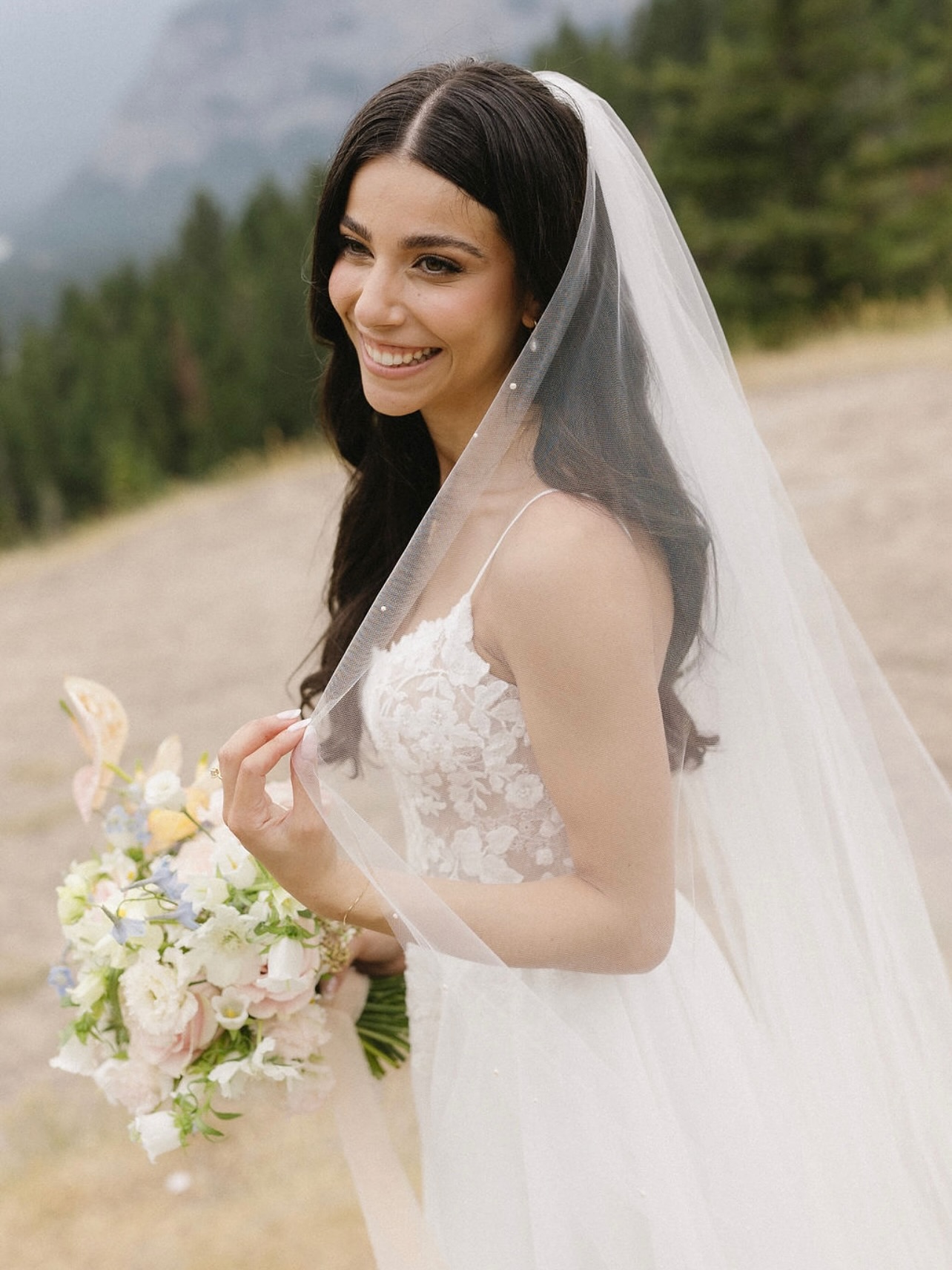 Throwback to my bride Laura’s beautiful wedding day captured by my gal @keeleyjoyphotos 🤍
Ready to book your dream wedding glam?
📲Click the link in my bio or visit www.mlartistry.ca to inquire
.
.
.
.
.
.
.
.
.
Makeup Artist
Bridal makeup
Wedding makeup
Glowy makeup
Calgary makeup artist
Calgary wedding makeup
Calgary Bridal Makeup
#bridalmakeup #bridalmakeupartist #calgarymakeupartist #calgarymua #yycmua #bridalmakeup #weddngmakeup #banffwedding #mountainwedding