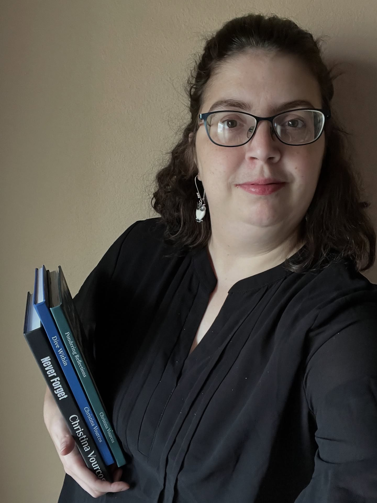 @conchas.y.cuentos shared last week about focusing more on supporting Latine authors and books beyond Latinx / Hispanic Heritage Month.
With the #BeyondLHMBookstaChallenge, there’s a chance to highlight something Latine almost every day. Today is Movimiento Monday, where we can highlight a Latine publisher and/or Latine owned bookstore making moves in the literary world. I decided to blend today’s feature with tomorrow’s which is Natural Immigrants Day, where I can share mi familia’s inmigración story.
As a Greek Latina indie author, I am making waves alongside other indie authors who are finding ways to self-publish their books. We have to self-rec our books, especially indie authors. We’re the ones who will do the most to make sure our books are available to readers. Indie authors, who self-publish, don’t have anyone else to advocate for their books. Eventually our readers will help, but it still might not be enough.
As a Greek Latina, mi familia’s inmigración came from Greece, Spain, and Mexico to the United States. My great-grandfather came from Greece through Ellis Island to eventually arrive in south Texas after he joined the US military, where he met my great-grandmother who was originally from Mexico, but had roots in Mexico and Spain.
After they married, they had my grandfather who married my grandmother, who had parents from Mexico with roots in Mexico and Spain, and they had children, including my dad who eventually married mi mami who was originally from Monterrey, Mexico. Mi mami has roots in Mexico, Spain, and France. After she married my dad, she became an American citizen.
Without those in mi famila who immigrated to the US, I wouldn’t have become who I am today, especially an indie author. I still have to work part-time as an educator, but I’m thankful to be able to do both as it gives me different opportunities to make a difference. In between all this, I help out on a notable website as a web content manager.
It’s tough to write, publish, and market my own books with a busy schedule, but it’s always worthwhile when I read reviews from readers who are impacted by my writing. I write poetry, fiction, and nonfiction. #ReadLatine365