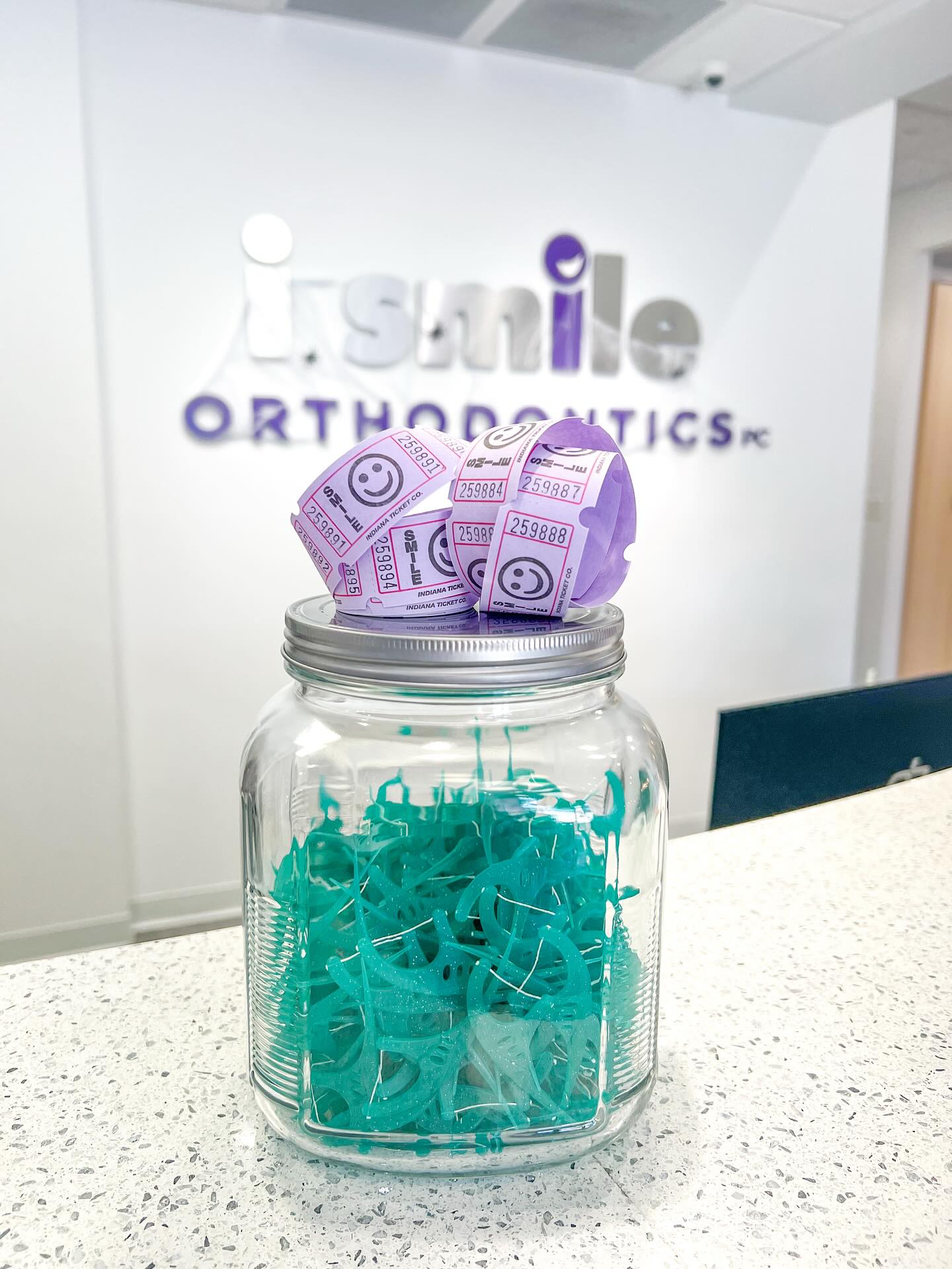 ๐GIVEAWAY TIME!๐
Ready to blast away plaque and upgrade your smile?๐ Weโre raffling off 1 FREE Waterpik! Because flossing should be FUN, not frustrating!
To enter, give us your best guess of how many floss piks are in the jar by commenting below. The best โpickโ (get it๐) will be announced Monday,November 3rd.
Soooโฆ.join the fun! Whatโs your best guess?
