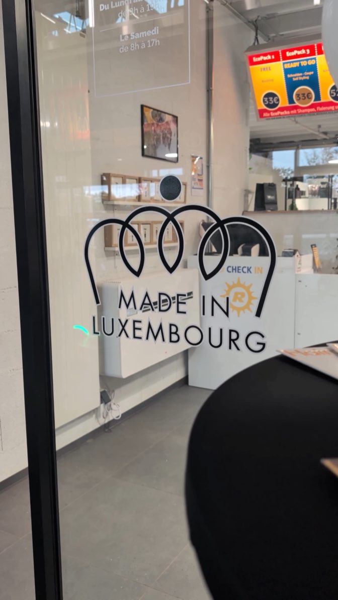 Nous avons le plaisir de vous accueillir dès demain 9h et tout le week-end à l’occasion de nos Portes Ouvertes Hairdreams.
Bénéficiez de 20% de remise sur toutes les poses et commandes.
L’occasion parfaite pour sublimer vos cheveux avec l’excellence Hairdreams ✨
#hairdreams