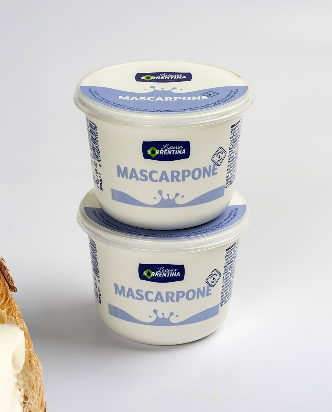 🍰✨ El secreto del tiramisù perfecto está en el corazón de Italia… y en el Mascarpone Latteria Sorrentina 🇮🇹
Cremoso, suave y con ese sabor auténtico que transforma cualquier postre en una experiencia gourmet. 💛
Ideal para tu tiramisù, cheesecakes o cremas dulces irresistibles.
Disponible en Islas de Sabores, importador exclusivo en República Dominicana 🇩🇴
#IslasDeSabores #LatteriaSorrentina #Mascarpone #Tiramisu #SaborItaliano #GastronomíaItaliana #HechoEnItalia #PostresItalianos #FoodieRD