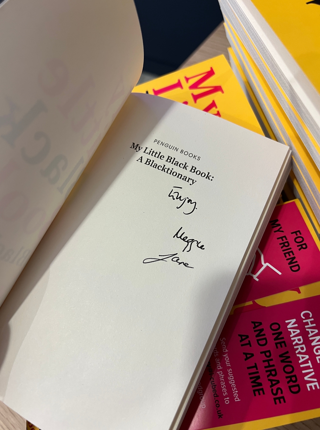 Ever held a signed book and felt the magic of the author’s personal touch? Maggie and Jane always offer to sign our Blacktionary books for event attendees. If you've missed out, fear not! Let us know if you want a copy.
#BookSignatures #ReadersCorner #PersonalTouch #booksigning #Blacktionary