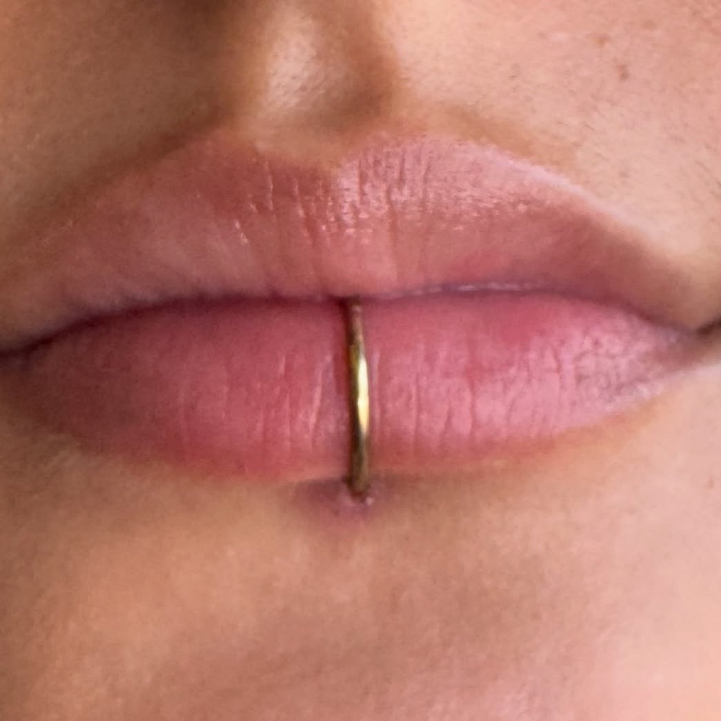 Healed lip piercing looking flawless 💋
Pierced and cared for with medical-grade titanium jewellery — healed beautifully thanks to proper technique and aftercare.
Done at Spiral Piercings & Tattoo, where safety meets style. #LipPiercing #HealedPiercing #TitaniumJewelry #AnodisedTitanium #SpiralPiercings #SpiralPiercingsAndTattoo #PerthPiercing #BodyArtPerth #PiercingLove #PiercingStudio #PiercedAndProud #SafePiercing #PiercingGoals #LipRing #PiercingStyle