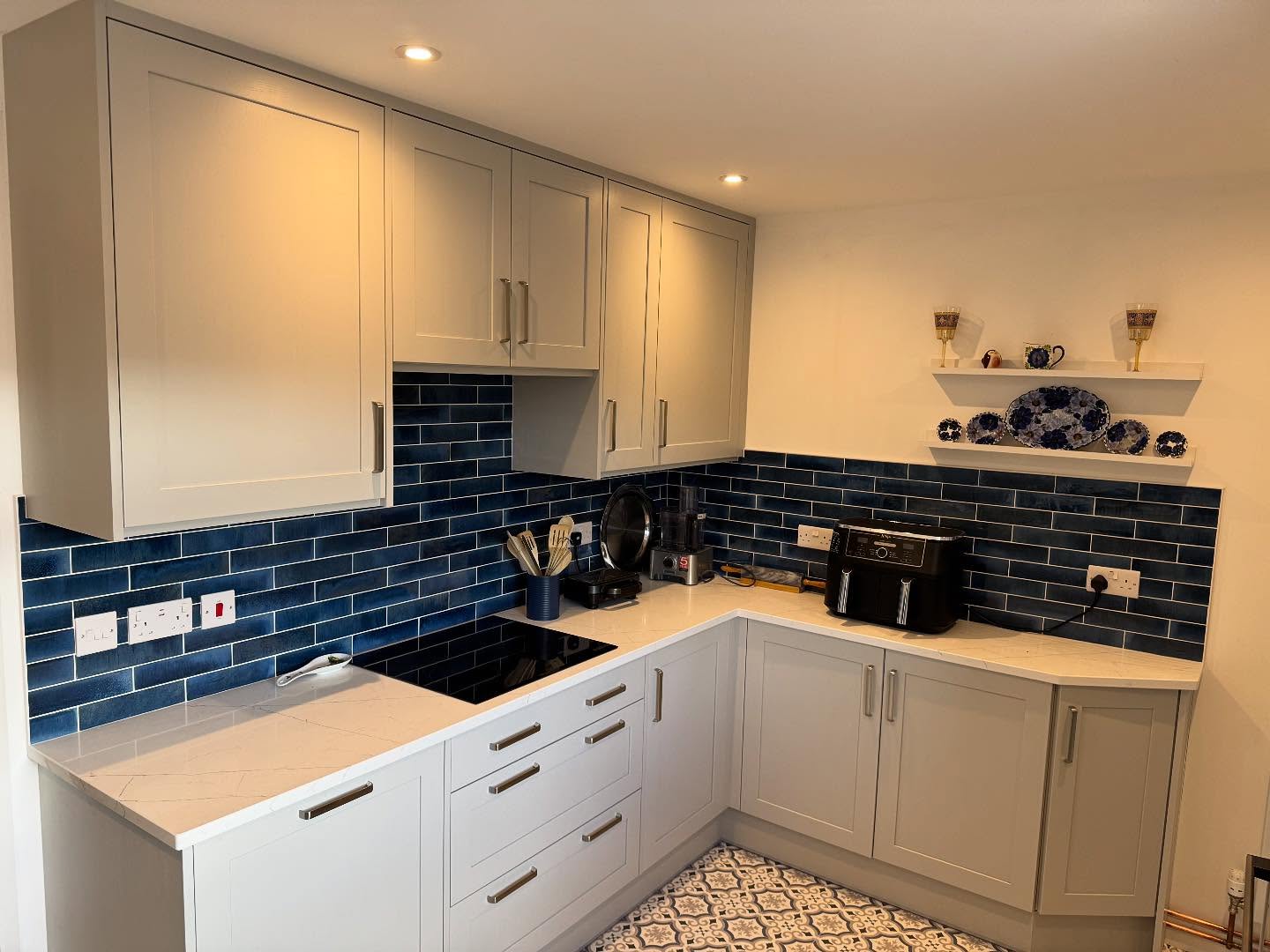 Kitchen renovation complete 👌
Light grey Aldana door
Absolute Strada marbled white quartz worktops.
Full renovation on this project, new ceiling, new electrics, new plumbing and radiator, fully re plastered. Kitchen supplied & installed, with wall tiling. 👌
Swipe for before photos ⏭️➡️⏭️
#kitchen #kitchenremodel #kitchenrenovations #kitchenreno #ashwoodkitchens #kitchendesign #bespoke #kitchenstori