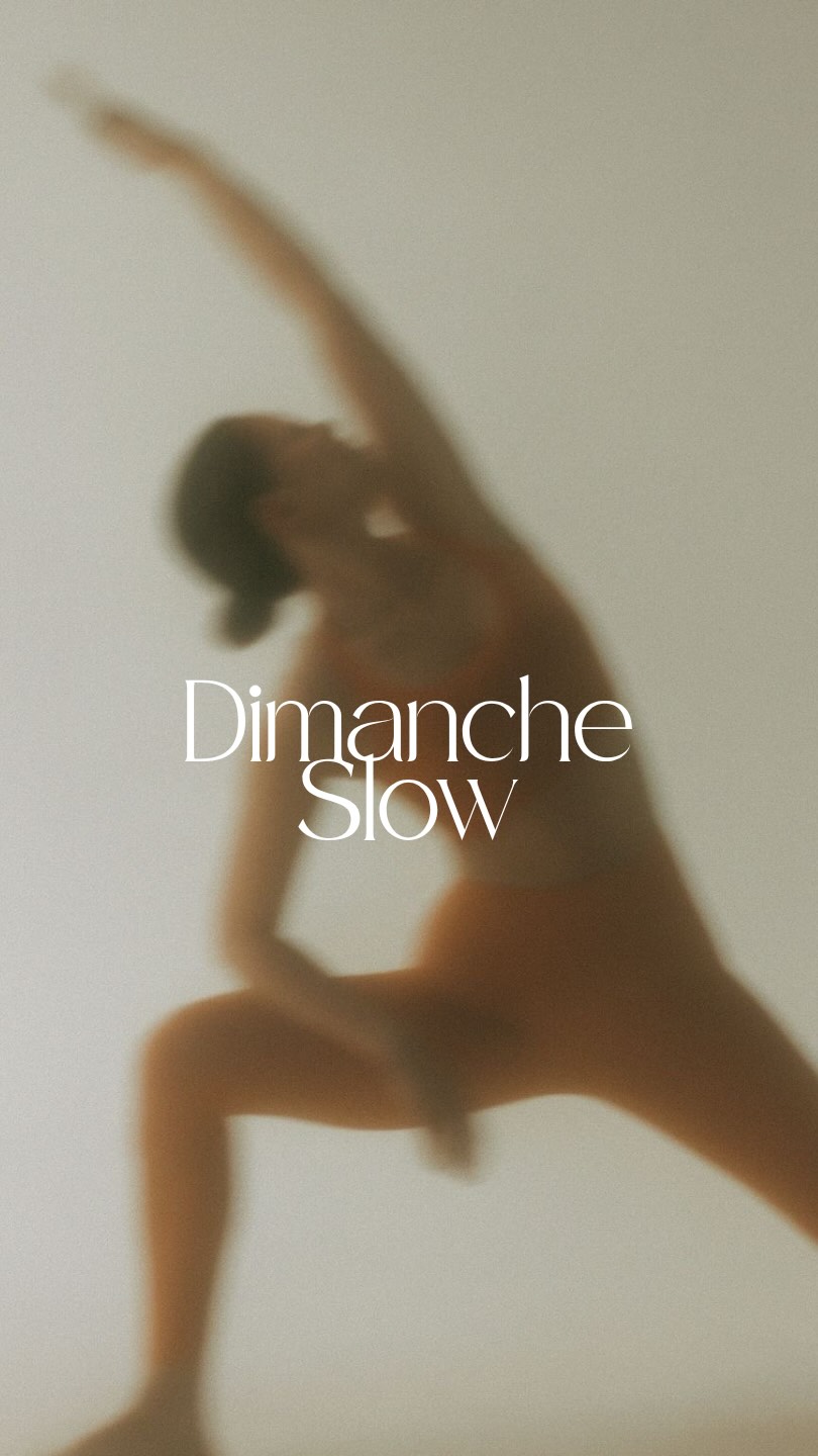 Dimanche Slow 🌞
Sous les arbres, le temps s’est adouci.
Le souffle s’est apaisé, le corps s’est relâché.
Des rires discrets, des respirations profondes.
Un yoga comme une danse avec la lumière.
Un automassage comme une étreinte intérieure.
Et ces petites douceurs offertes par nos partenaires, boire, goûter, ressentir,
qui ont prolongé la magie de l’instant. Merci à @hycabotanique, @jollymamafrance et @oden_fr.🧡
Un matin simple, mais précieux.
Un retour à soi, à la nature, à l’essentiel. #tempspoursoi #slowliving #douceurmatinal #yogastrasbourg #automassagestrasbourg #reconnecttoyourself #bienetreholistique