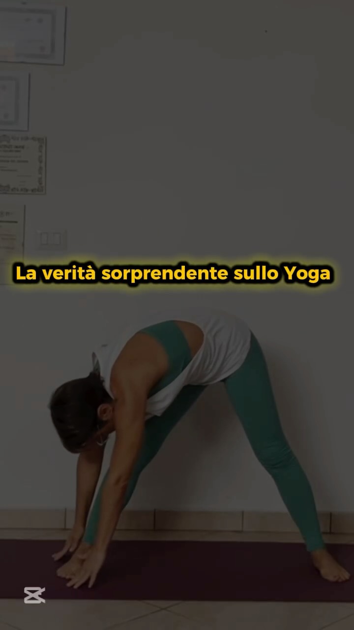 ✨ Ogni movimento, anche il più semplice, può diventare un atto di presenza e amore verso te stessa 💕
Quando ti pieghi in avanti, non stai solo allungando il corpo — stai imparando ad ascoltarti 🌿
Lascia che il respiro guidi il gesto, e senti la mente che si quieta, un respiro alla volta 🌸
💜 Se anche tu vuoi portare più consapevolezza e dolcezza nella tua pratica, seguimi su 👉 @lafiammaviola per trovare ispirazione, sequenze di yoga e momenti di calma ogni giorno
#yoga #yogapractice #yogainspiration #yogajourney #yogaflow #yogateacher #mindfulness #wellness #yogalife #yogamoments #yogaitalia #lafiammaviola #selflove #yogawithlove