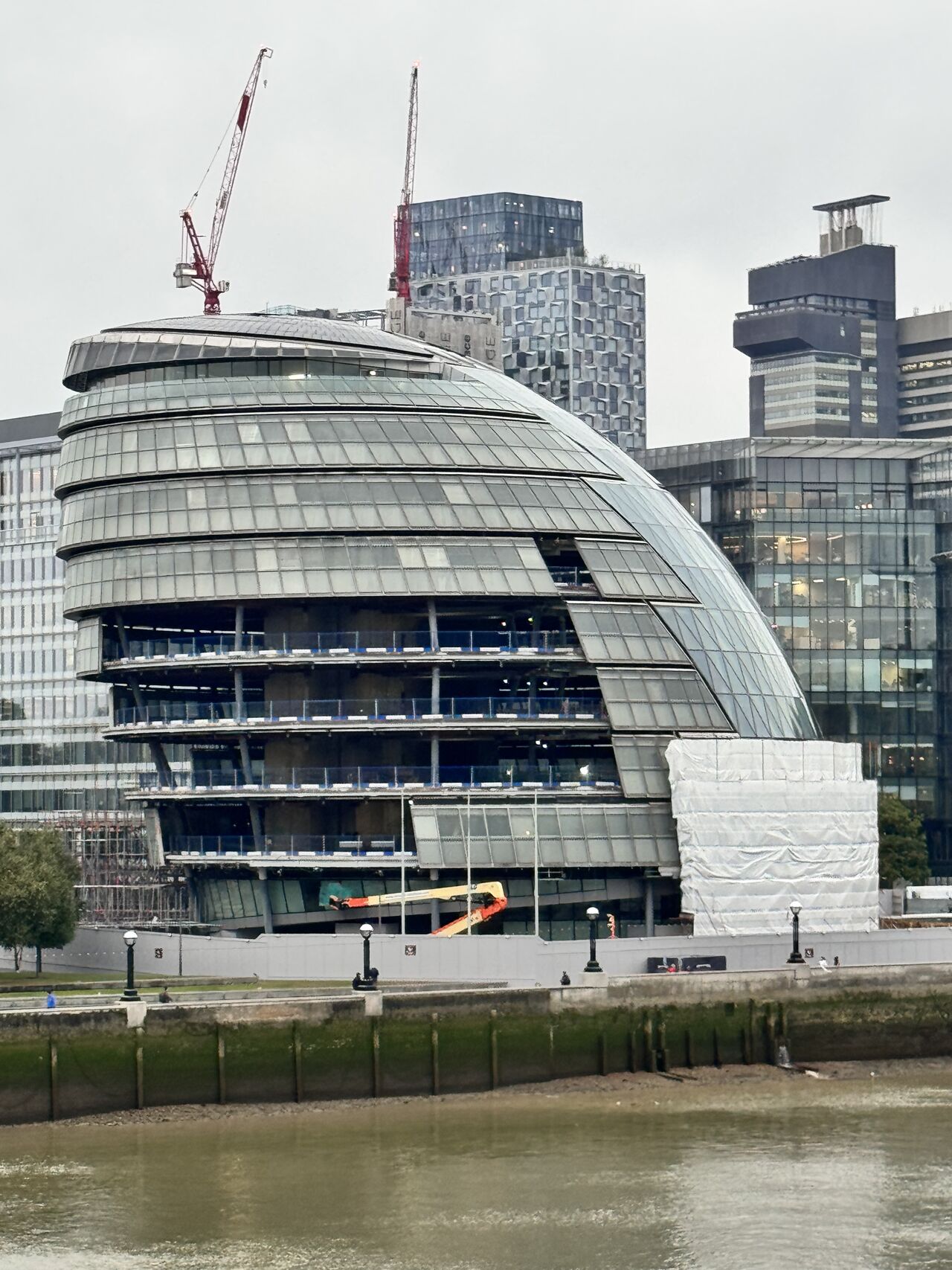 Exciting progress at 110 Queens Walk! 🚧
Thanks to the building's unique design, we're now underway with enabling works, including piling, substructure, and a challenging facade removal. Stay tuned for more updates!
#Construction #Development #QueensWalk