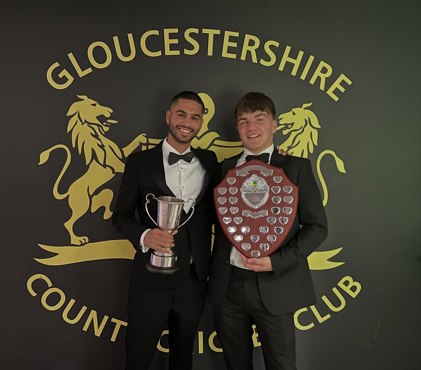 Big congratulations to our 2 award winners at last nights Ball.
Fuzzy scooped up the Michael Harris award whilst Sam collected the Bill Machin young clubman of the year. 🏆