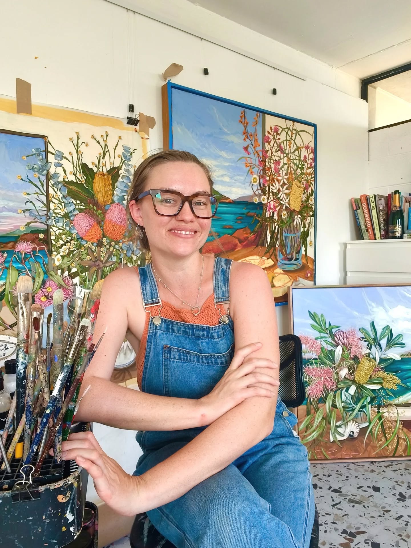 Hello 👋🏼
I thought it was time that I jumped on here and reintroduced myself again for anyone who is new!
So here are some things about me:
- I've been a full time artist for 6 years (but have painted my whole life). My whole art business started with minimal supplies on a van trip around Aus
- Prior to covid I was an architectural grad, but I found it wasn't creative enough for me
- I am inspired by earthy florals and love to create imagined scenes that feel timeless, grounded and mindful. I basically paint my daydreams!
- I love a weekly creek swim & little bushwalk - it's now become an integral part of unwinding and reigniting inspiration
- I worked from my dining room table for years, but I have a home studio now that my 2 & 4 year old daughters also love to create in
- I'm obsessed with mixing colours that feel warm, but still earthy and calming
Thanks for being here and supporting my work!
Emily x
#artstudio #australianartist #australianhome #painter #artist #artprocess