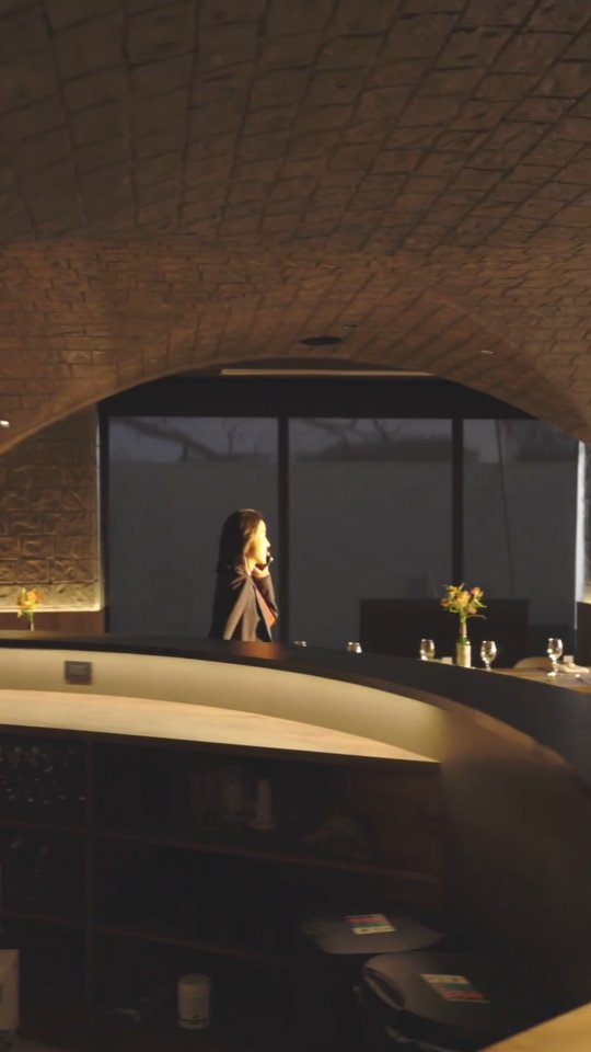 @dos.arch Transformation on style 📱 in Casas Project 2025 @casasecuador
.
#casasproject2025 #interiordesign #casasproject #transformation #restaurants