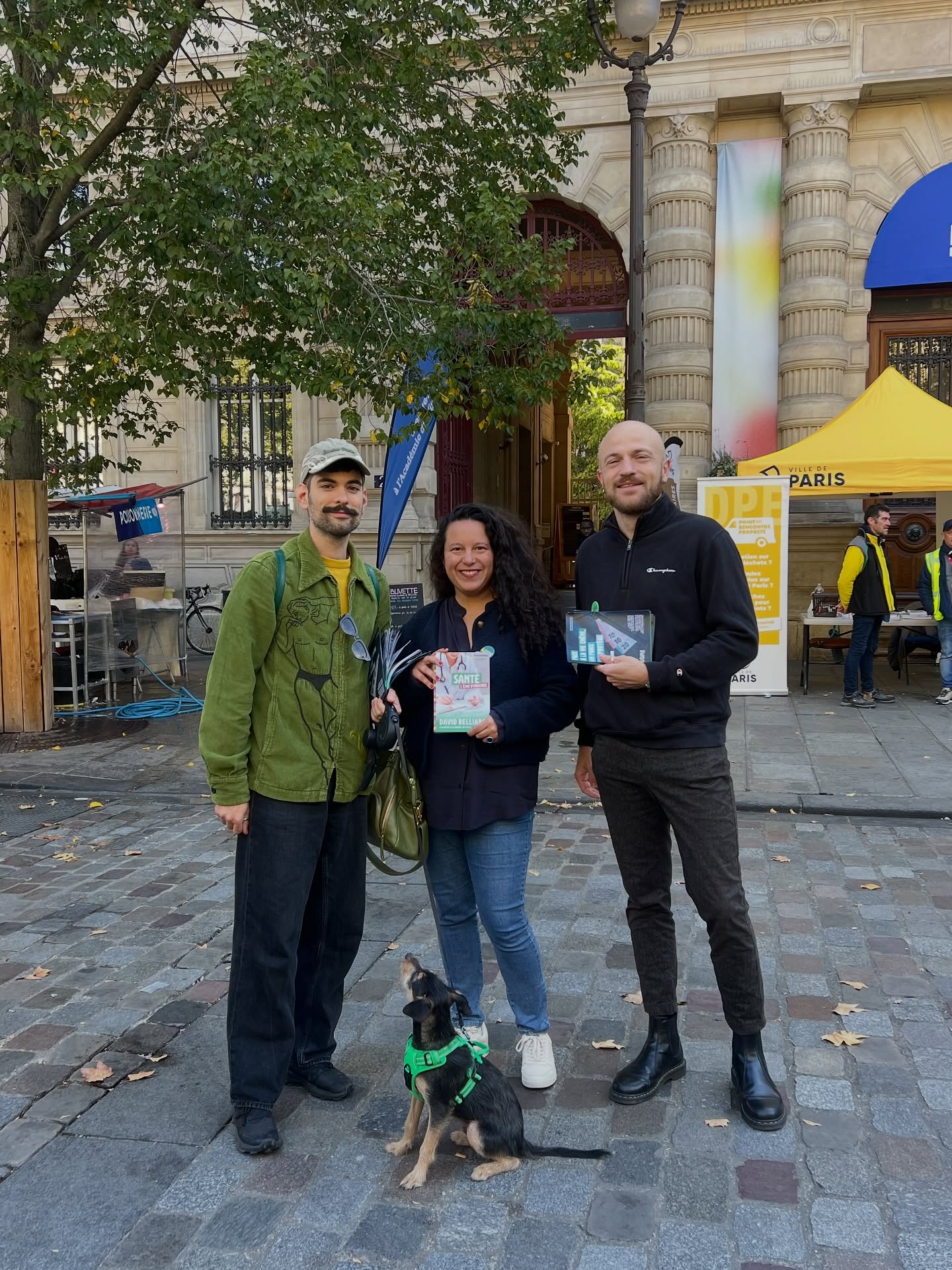 Ce matin, nous étions au marché Baudoyer pour inviter les habitant·es de Paris Centre à vérifier leur inscription sur les listes électorales.
Chaque vote compte pour soutenir les Écologistes et l’union de la gauche pour les municipales 2026 !