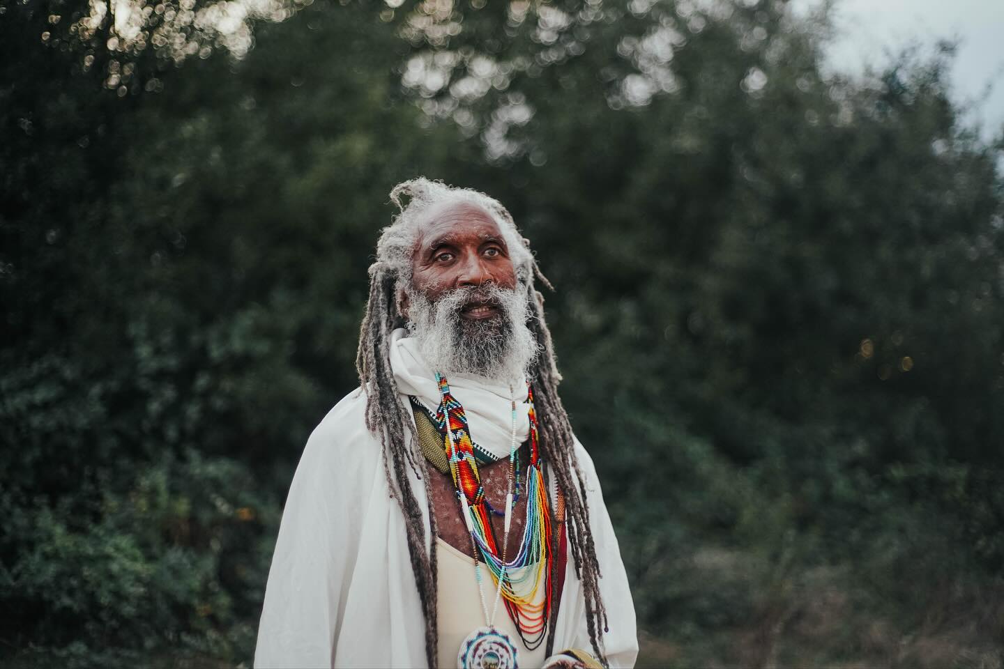 SUKKOT RAIN DANCE 2025
We danced through the night for rain.
And for everything else that we can’t live without.
We were asked ‘what is beyond essential in these times in order for life to keep thriving?’
And we danced for those things, and this life, the future ones, and all that is good in this world and what needs repair.
And the ceasefire happened, and people returned home, and the rains came at the end of our dance.
Oseh shalom bimromav, Hu ya’aseh shalom aleinu Ve’al kol ha’olam.
עושה שלום במרומיו, הוא יעשה שלום עלינו
וְעַל כָּל הָעוֹלָם.
May He who makes peace in His heights make peace upon us and the whole world.
Love from the most high.
Thank you @sacredancestry for the Prince of Egypt Portrait at the end 😘💞