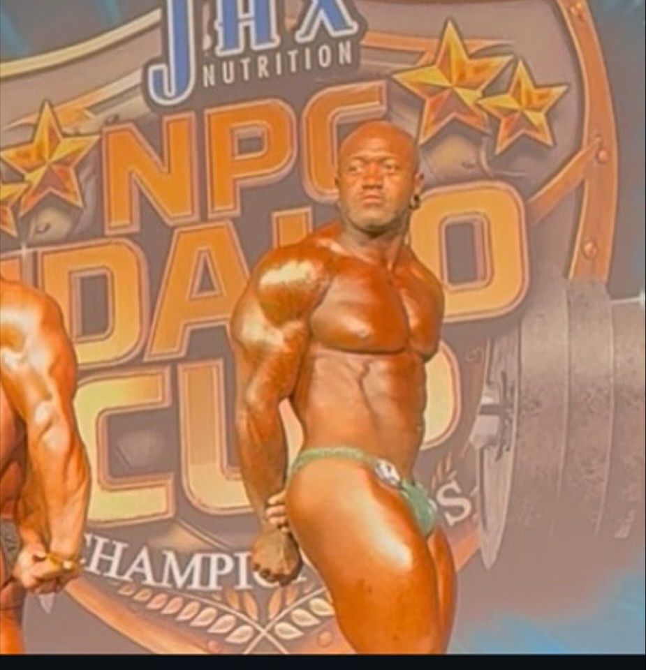 What an incredible weekend at Lions Pride Barbell! We celebrated amazing achievements as two of our talented athletes shined in their debut competitions. Brandon rocked his first bodybuilding show, showcasing strength and dedication. Meanwhile, Tagert made a stunning debut in MMA, securing a first-round referee stoppage. We couldn't be prouder of both of them for their hard work and outstanding performances!
#bodybuilding #mma #utah #