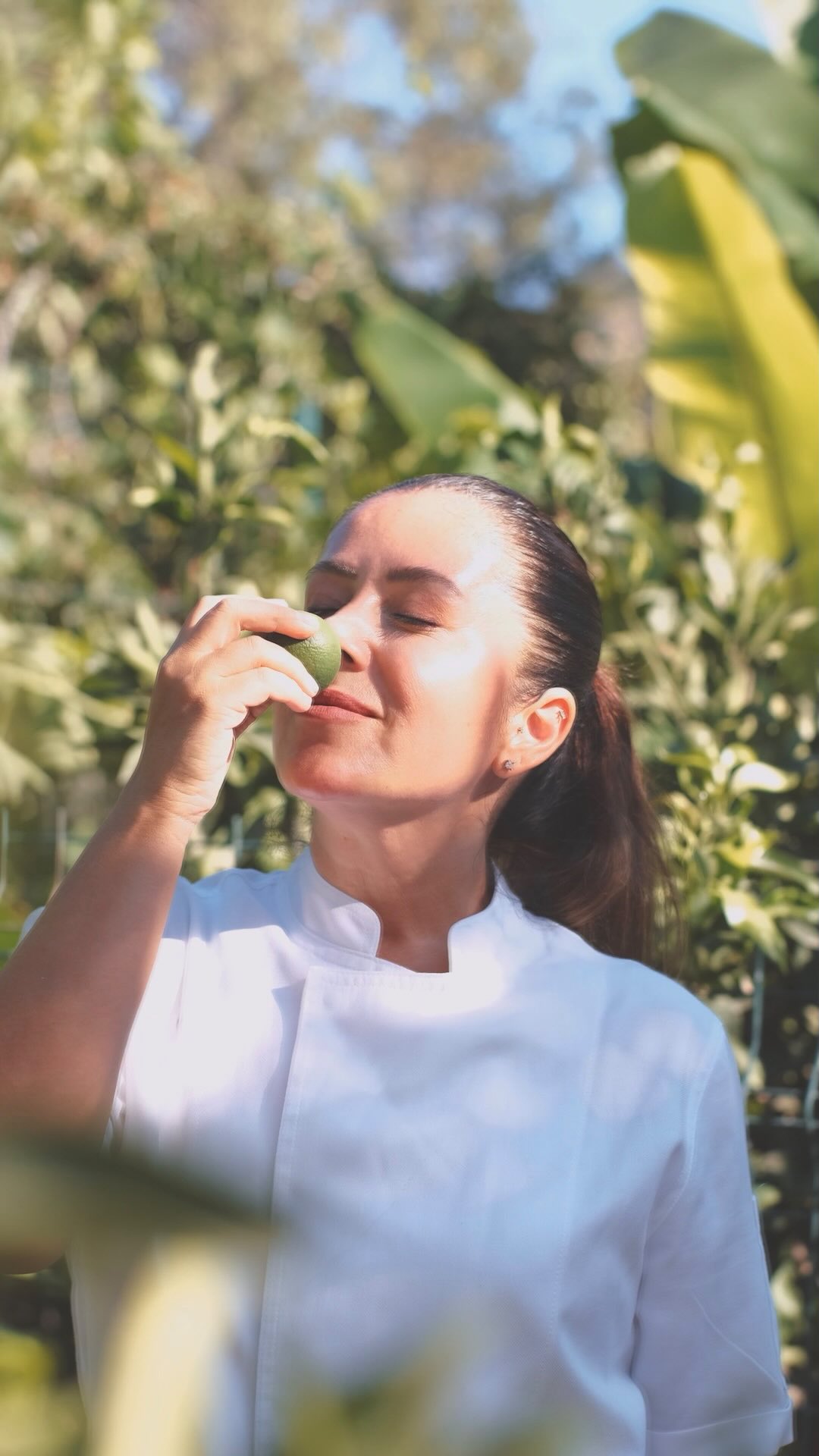 The quality of a truly remarkable season always begins with the ingredients. From the local market’s yield to the garden’s plentiful harvest, our dedication to authentic flavor defined every evening.
Led by founder Chef Çiğdem Seferoğlu’s creative vision, every plate at Hodan reflected a harmony of craft and collaboration — brought to life through her team’s commitment to culinary excellence, with the culinary backstage support of Avantgarde Refined’s Executive Chef İlker Erdoğan throughout this journey.
A season with Hodan — marked by creative collaborations and memorable nights. As our kitchen draws the curtains on its final service, we thank every guest who experienced the refined atmosphere and the lasting impression of Hodan’s cuisine.
Our gratitude extends to our valued partners who enriched our journey and vision throughout this time. Thank you for a remarkable season.
@baynihat1978
@yalovarestaurant
@nazendecadde
@hicurla
#avantgarderefined #hodan