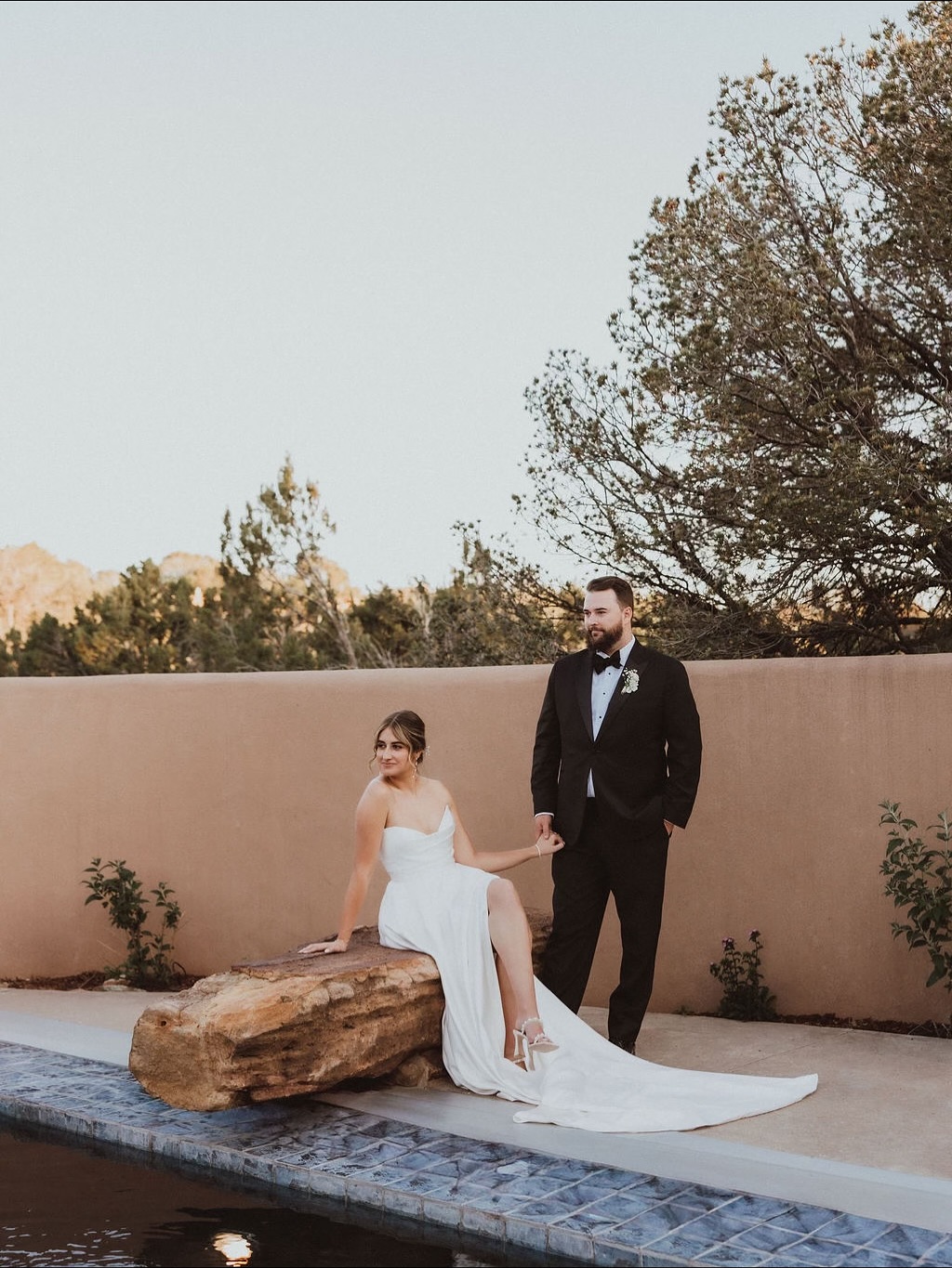 These two beautiful souls have been featured in @rockymtnbride 🤍
This small wedding was so perfectly intimate, intricately thought out, and full of such deep love from Julia + Andrew’s family. From the details to the cuisine, the music and toasts, (their sweet pup Juni so very happy to see her mom and dad get married) - every element was curated to perfection to celebrate J+A’s love!
Coordination: @lunadesignsllc
Venue: Private Estate
Photography: @camstoriephotography
Videography: @cheyenne_films
Catering: @highmountaincuisine
Entertainment: @rogerfarwellguitar
Florist: @thursdayfloralco
Rentals: @summitpartyrentals_nm
HMU: @a.salonsantafe
Dress: @jennyyoonyc
Couple: @jbertram3 @andrewwarrenstahl
https://www.rockymountainbride.com/dailyblog/a-new-mexico-wedding-embraced-in-soft-spring-romance/