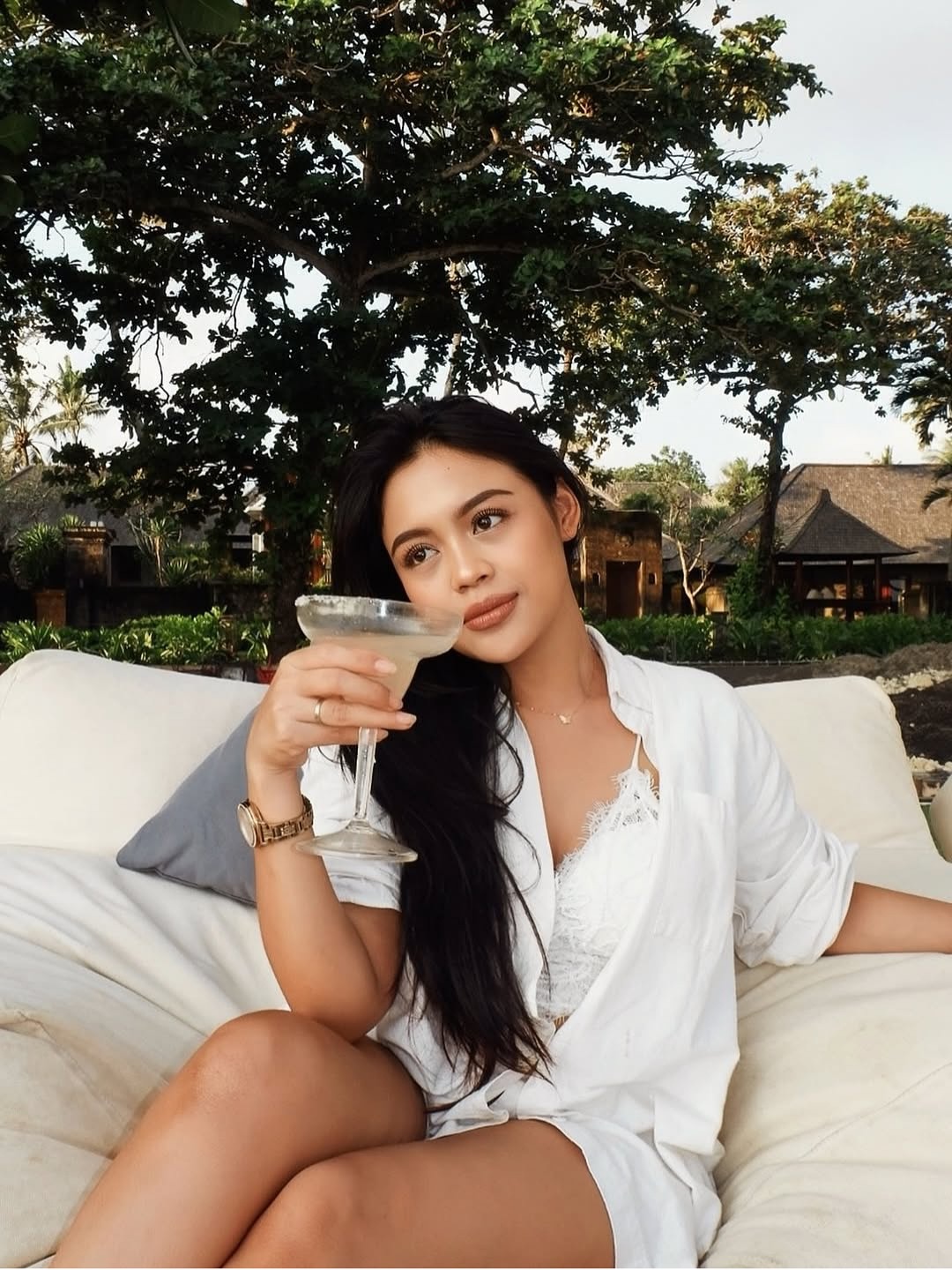 A short, sun-warmed walk from the ocean to the pool, every detail here is composed to slow your world down.